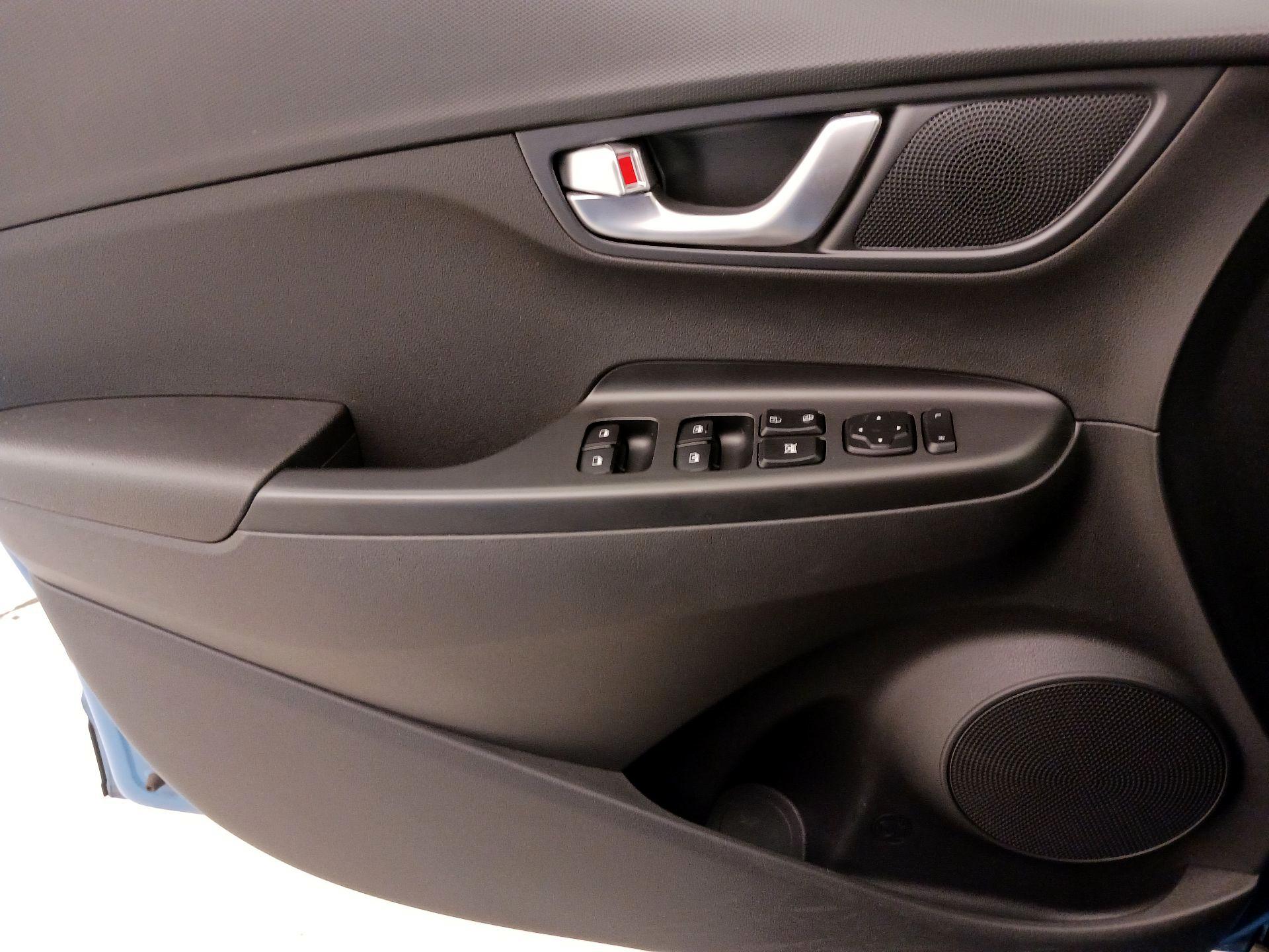 Thumbnail: 2022 Hyundai Kona - 12