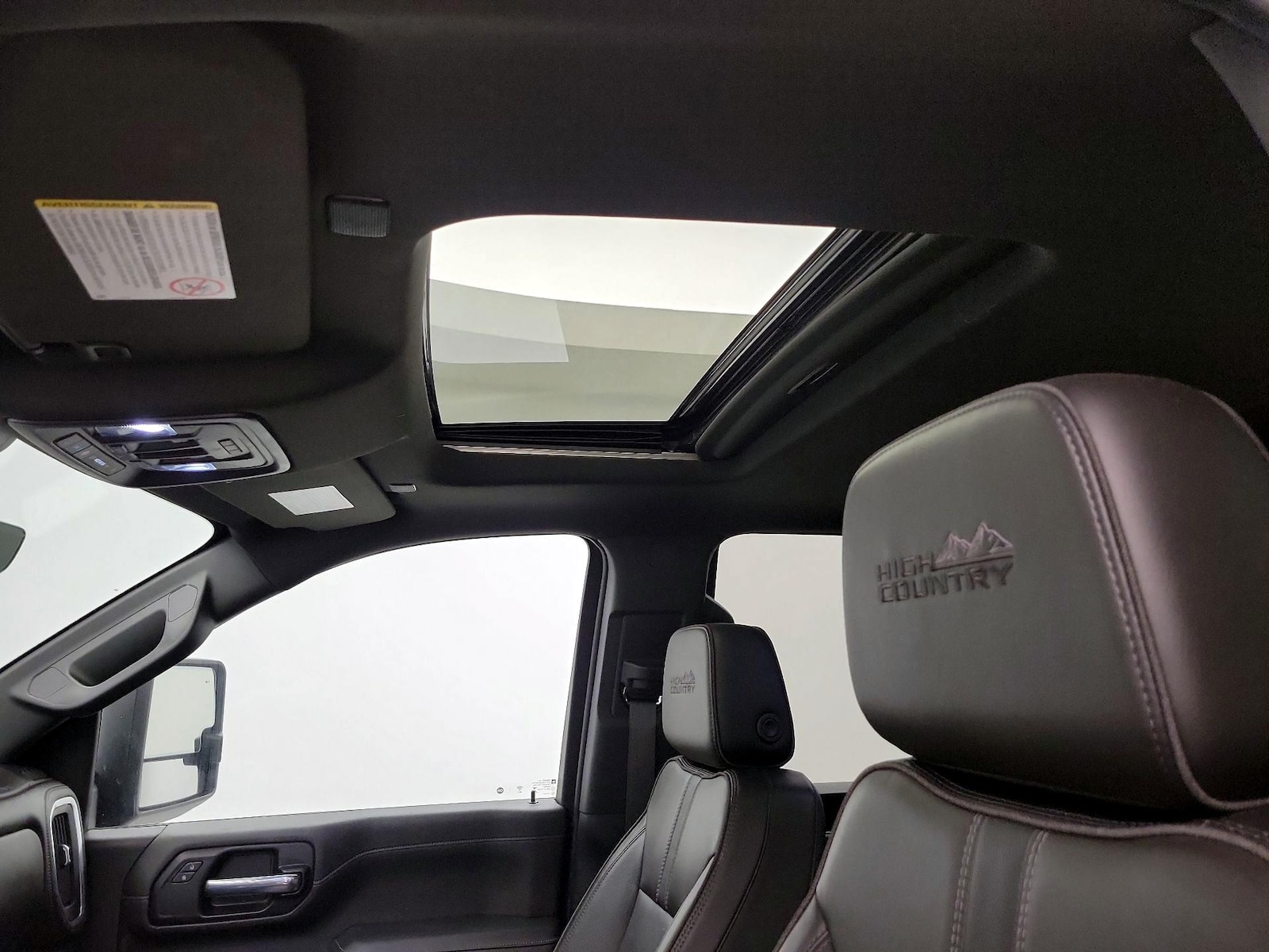 Sunroof(s) & Overhead Airbags
