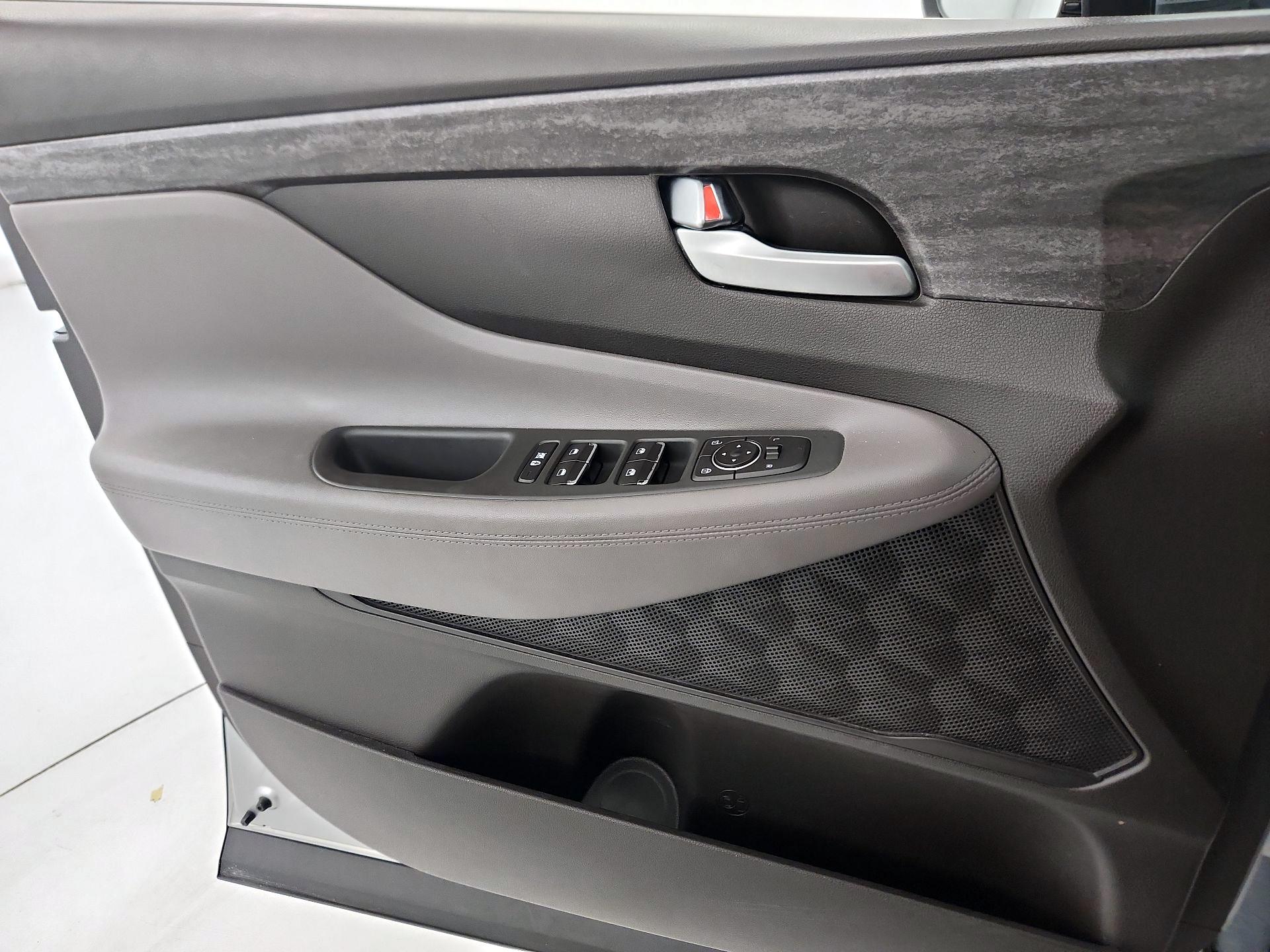 Thumbnail: 2020 Hyundai Santa Fe - 12