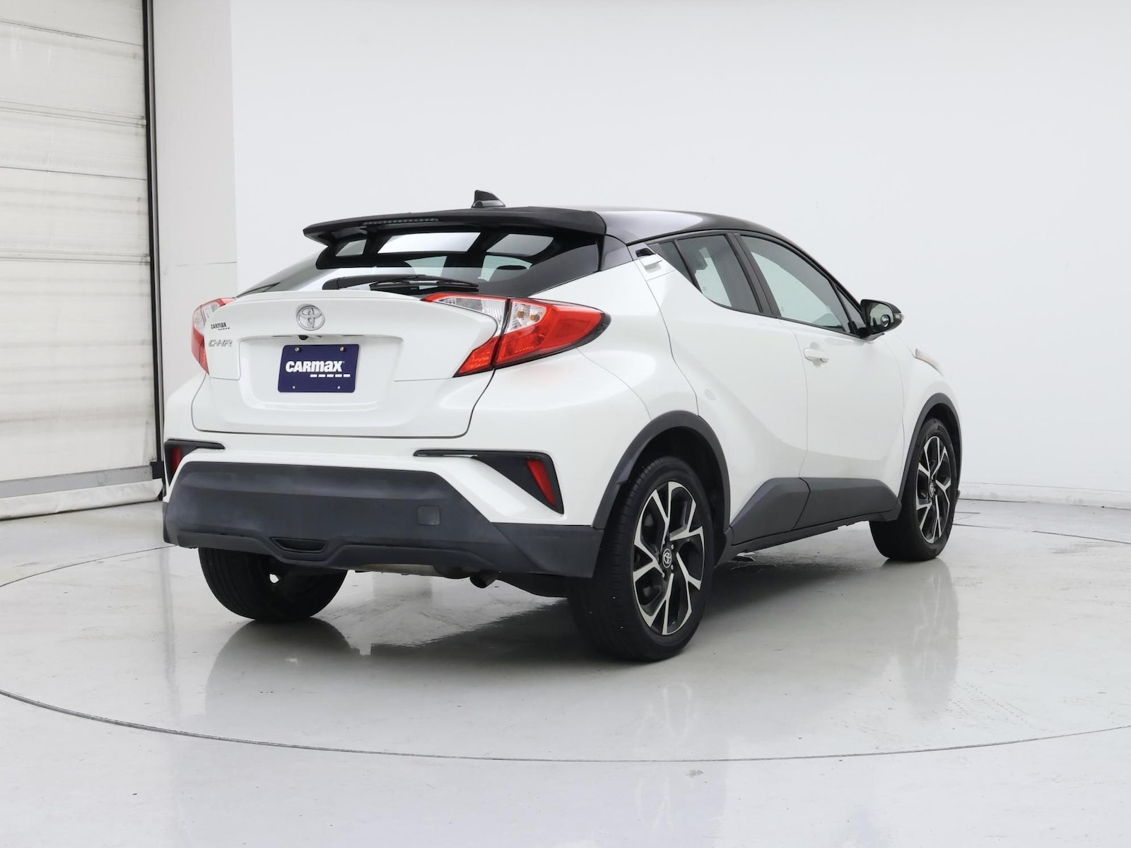 2020 Toyota C-HR XLE - Photo 9