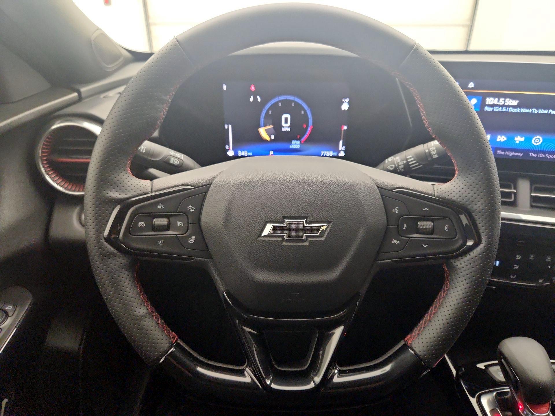 Thumbnail: 2025 Chevrolet Trax - 10