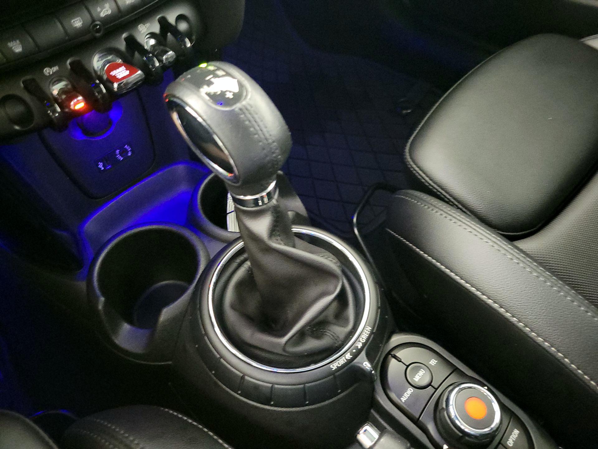 Thumbnail: 2016 MINI Cooper Hardtop - 16