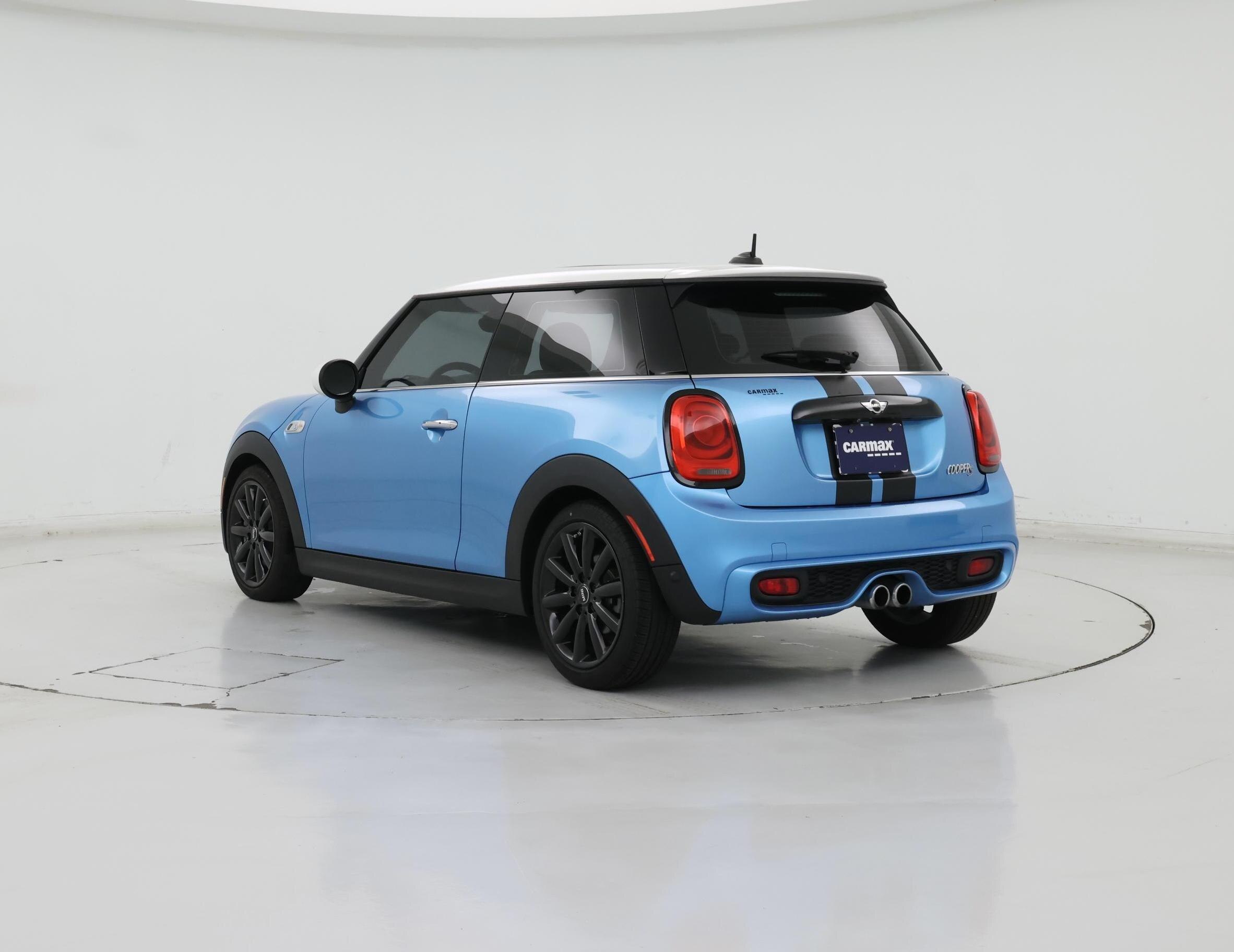 Thumbnail: 2016 MINI Cooper Hardtop - 2