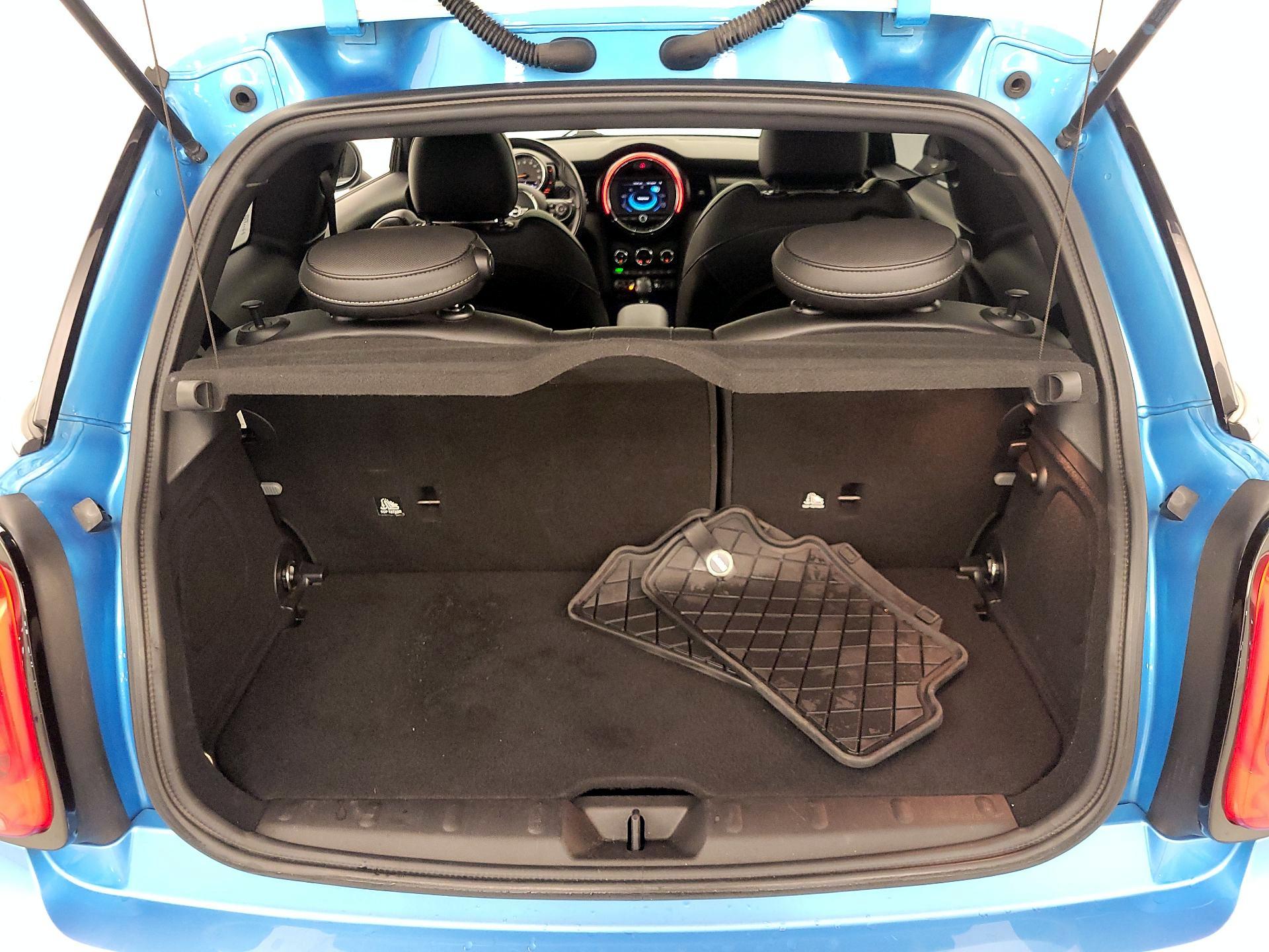 Thumbnail: 2016 MINI Cooper Hardtop - 20