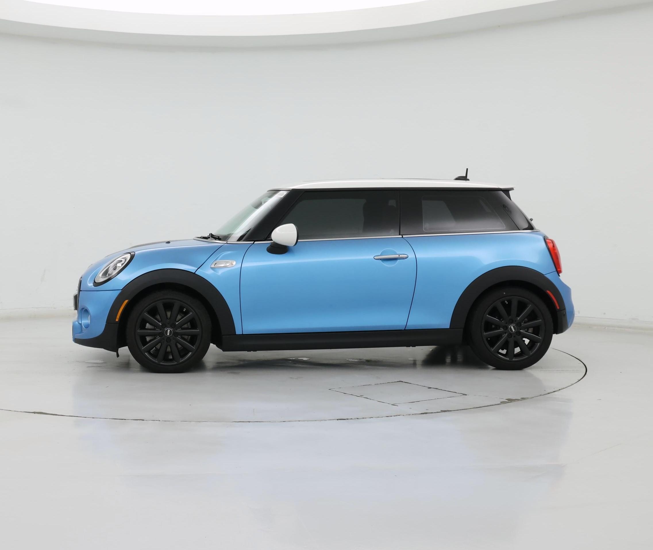 Thumbnail: 2016 MINI Cooper Hardtop - 3