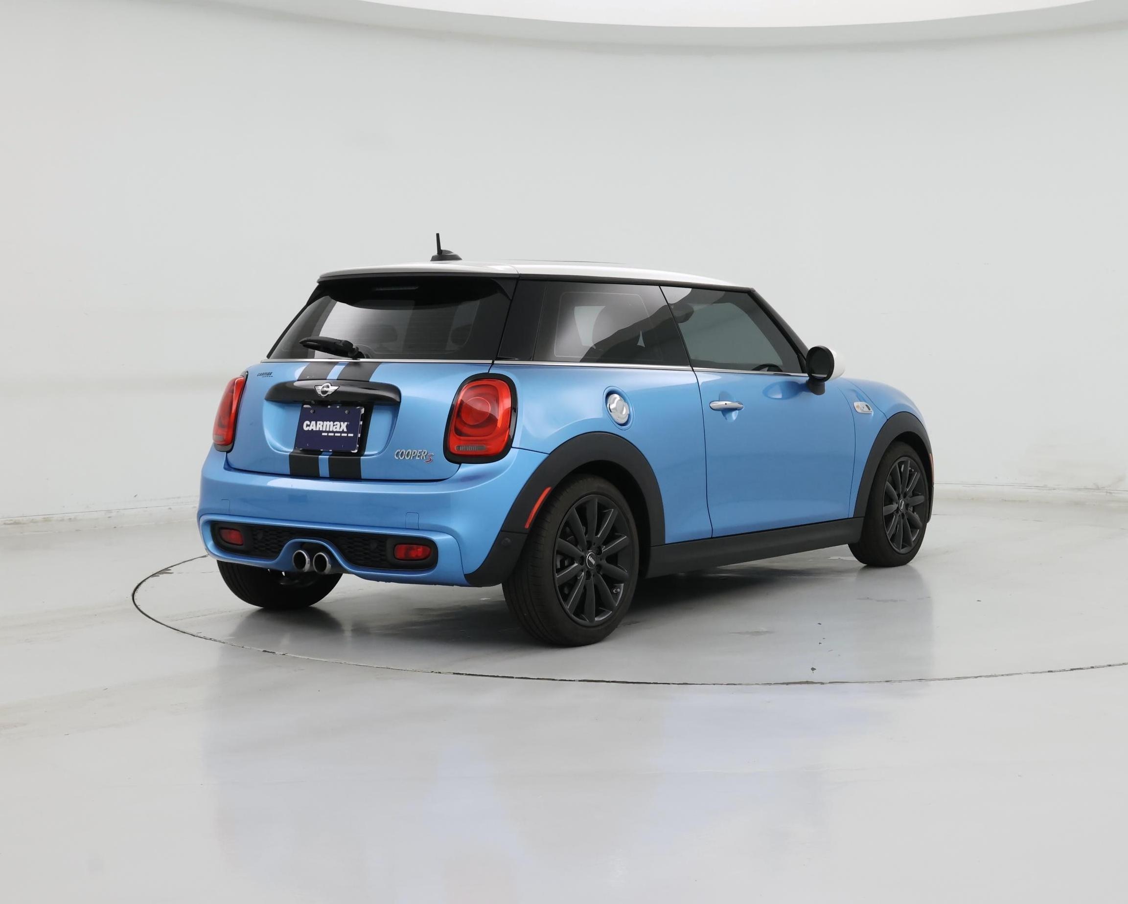 Thumbnail: 2016 MINI Cooper Hardtop - 8