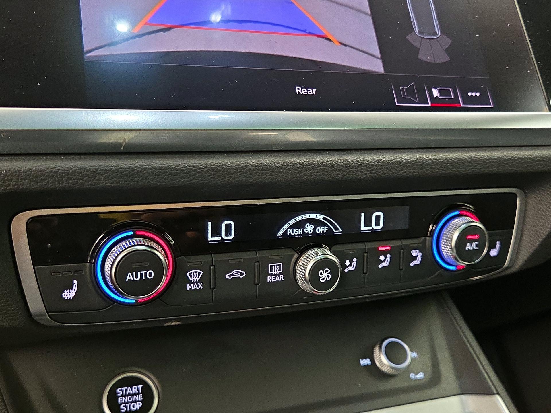 Thumbnail: 2021 Audi Q3 - 16