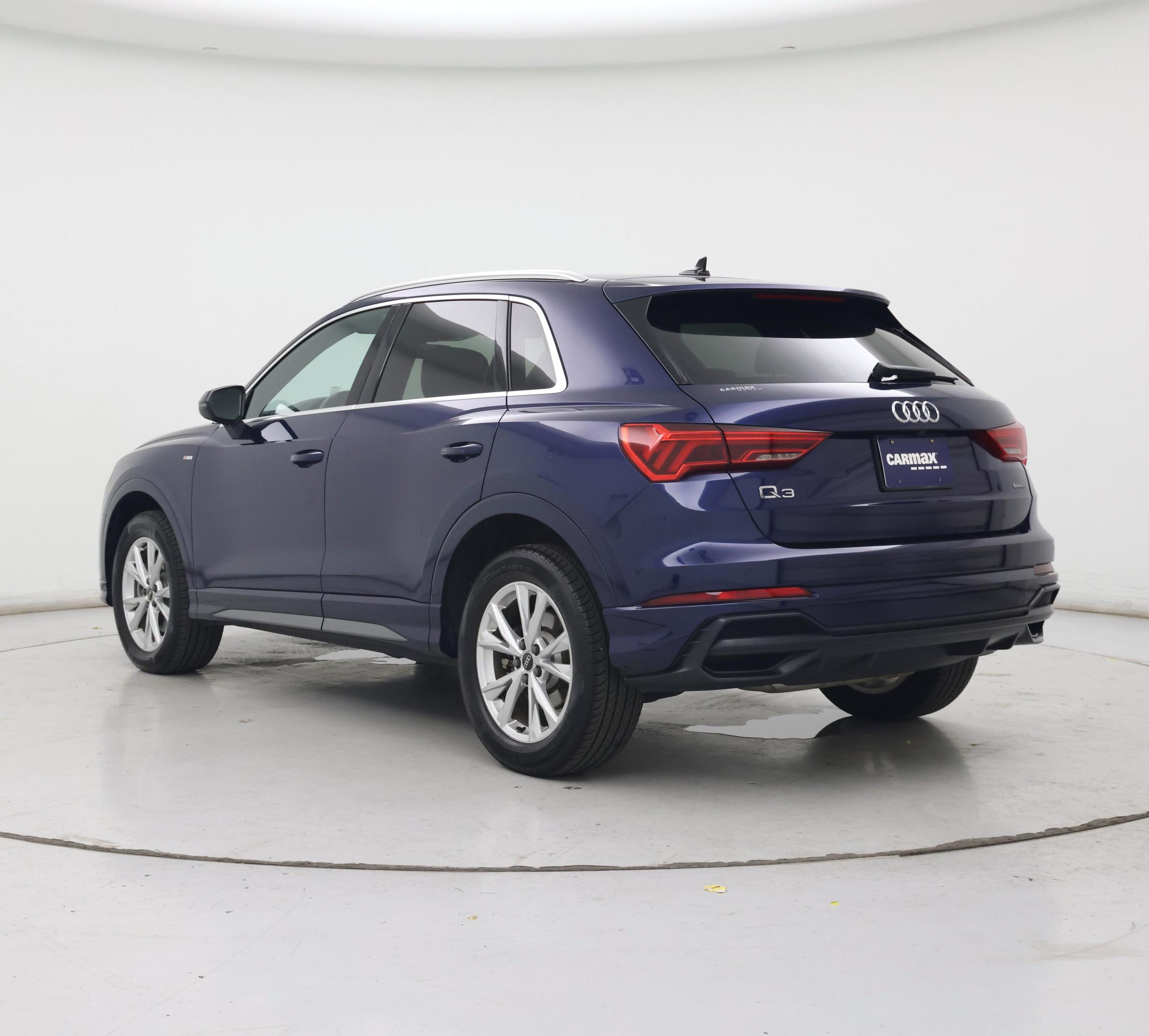 Thumbnail: 2021 Audi Q3 - 2