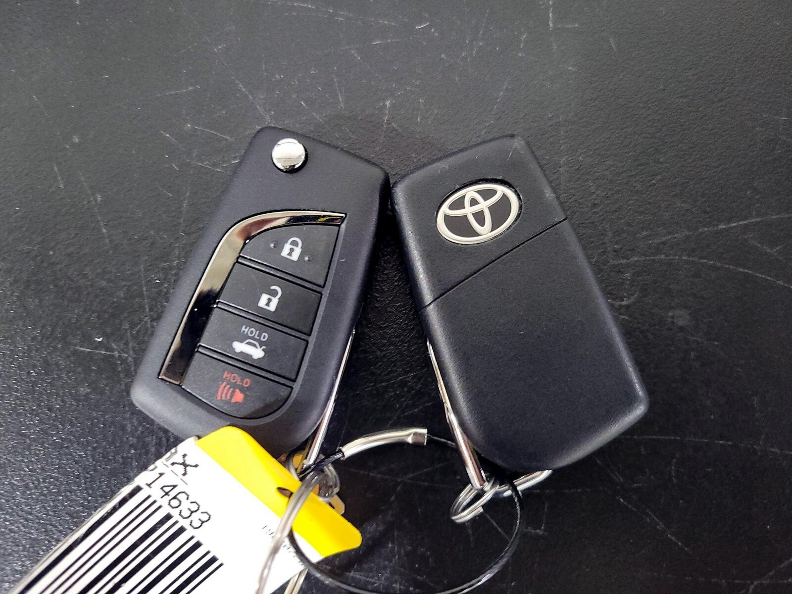 2022 Toyota Camry SE - Photo 23
