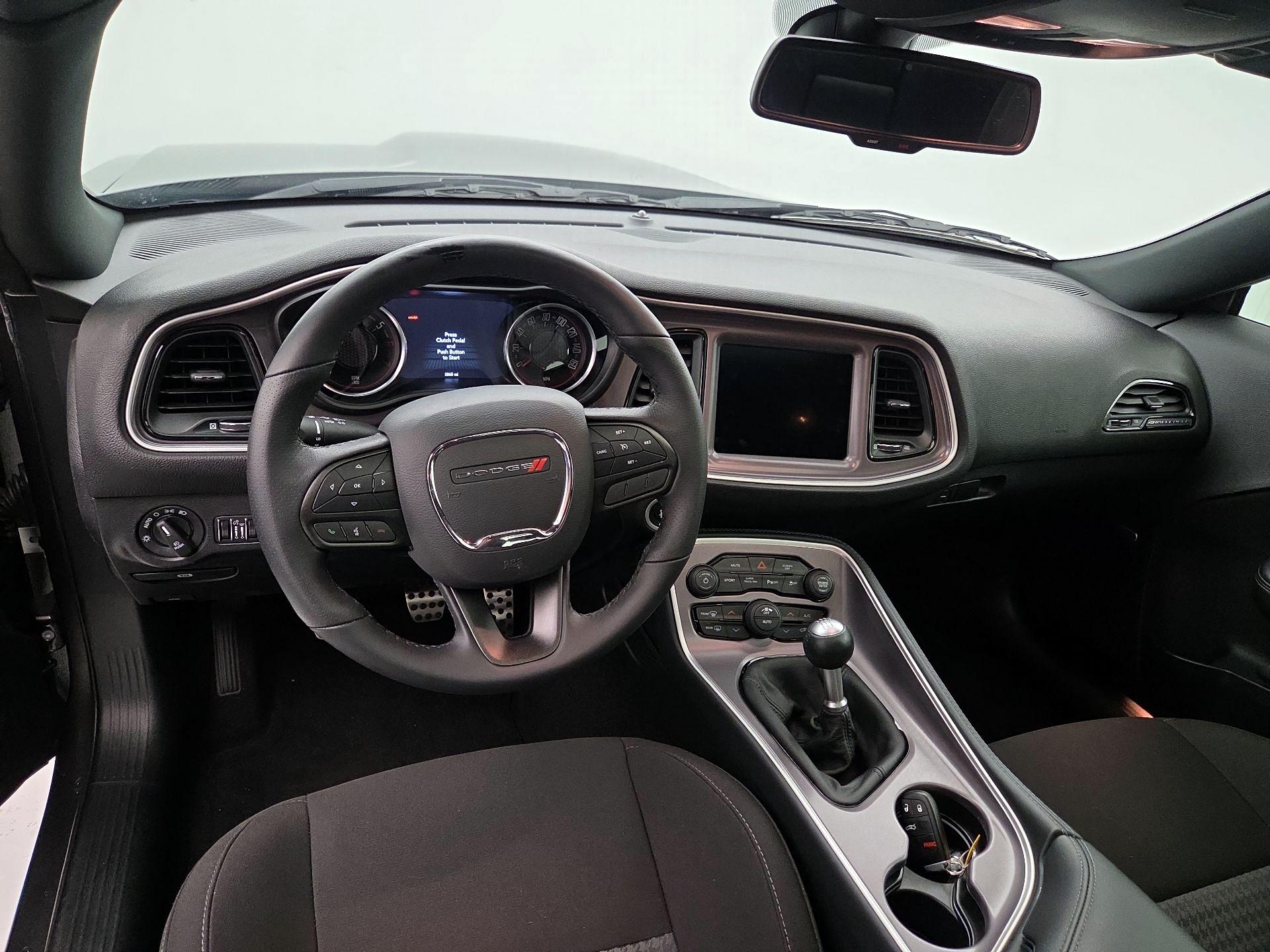 Thumbnail: 2022 Dodge Challenger - 9