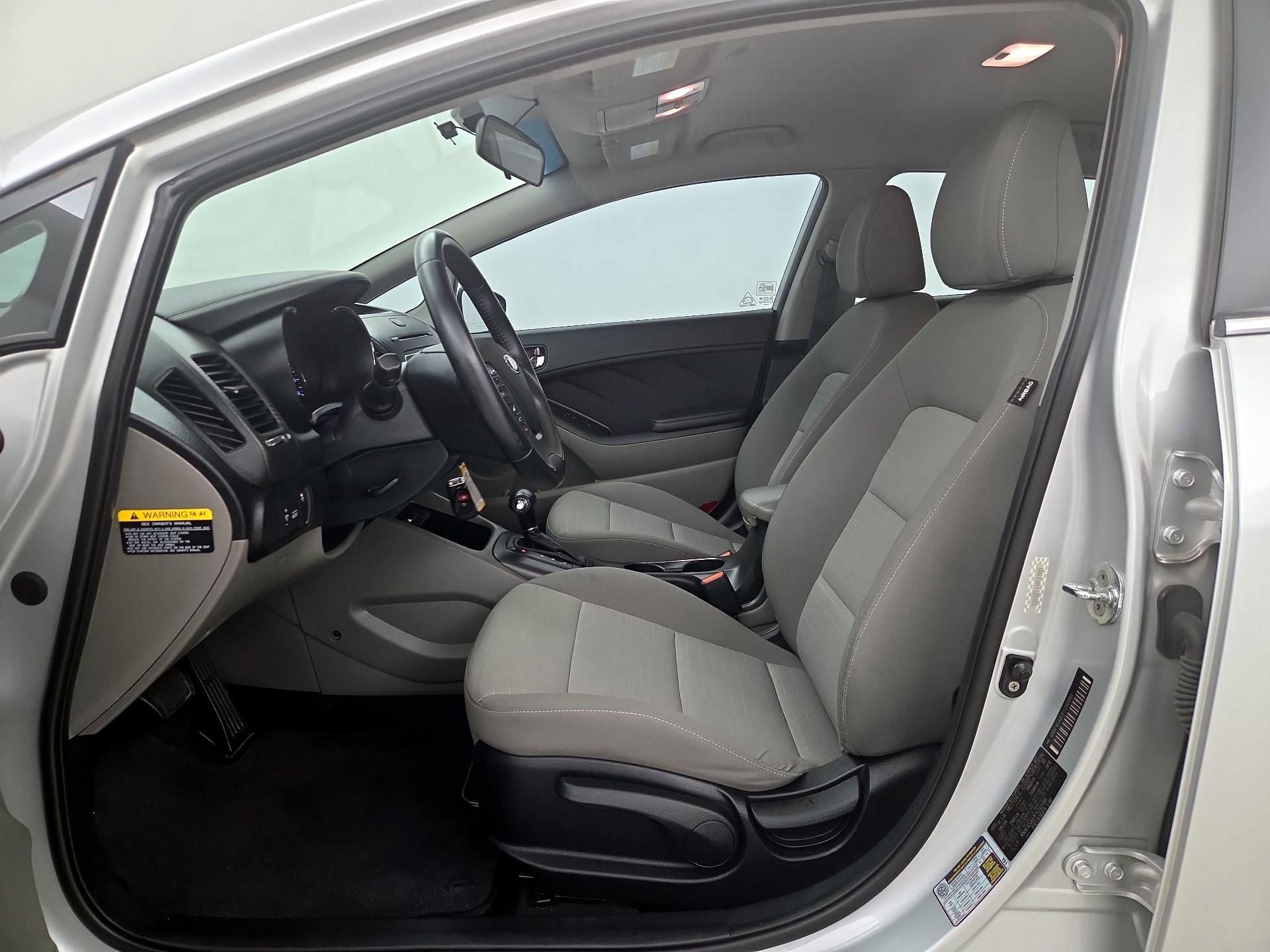 Thumbnail: 2015 Kia Forte - 11