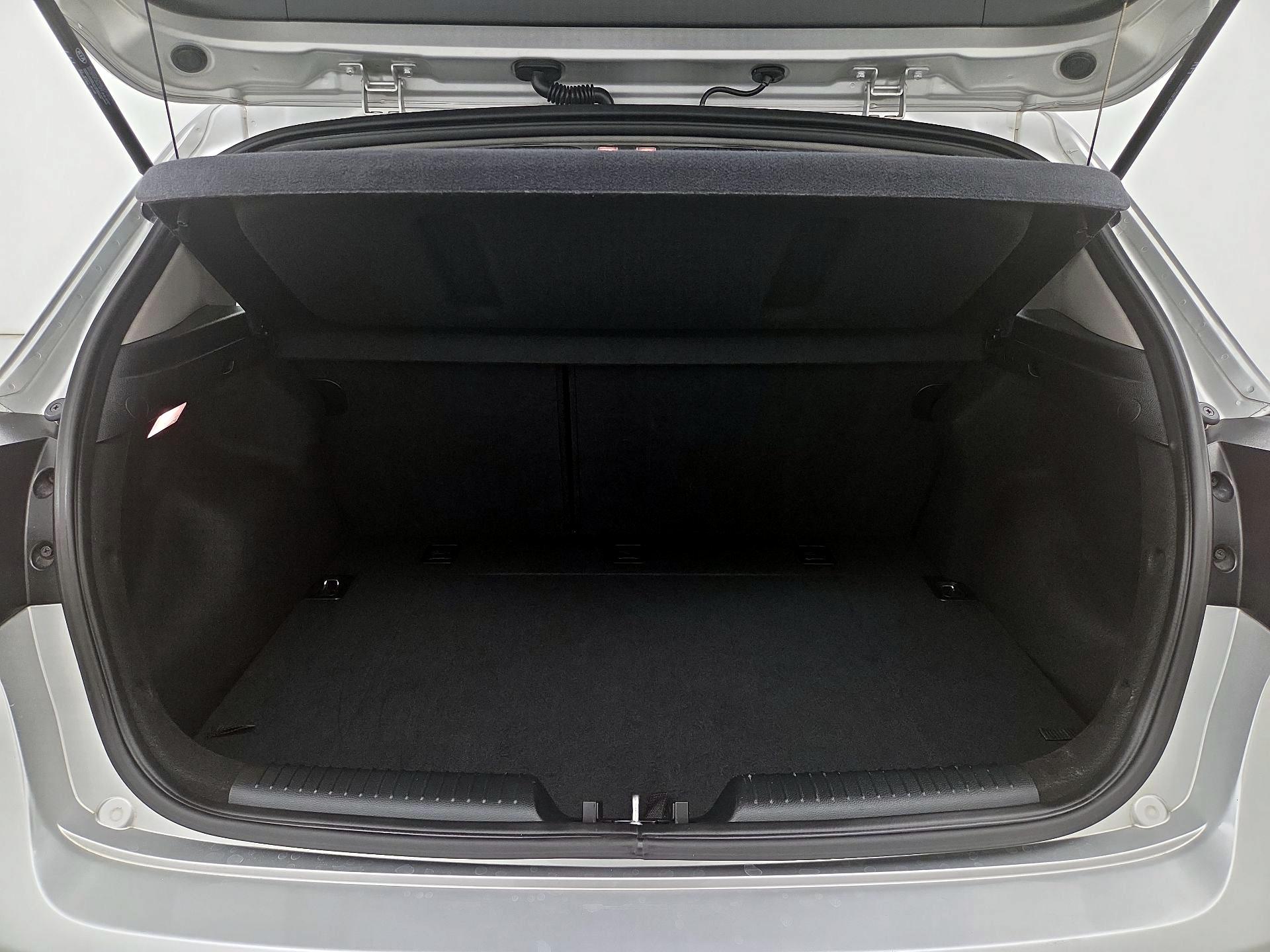Thumbnail: 2015 Kia Forte - 19