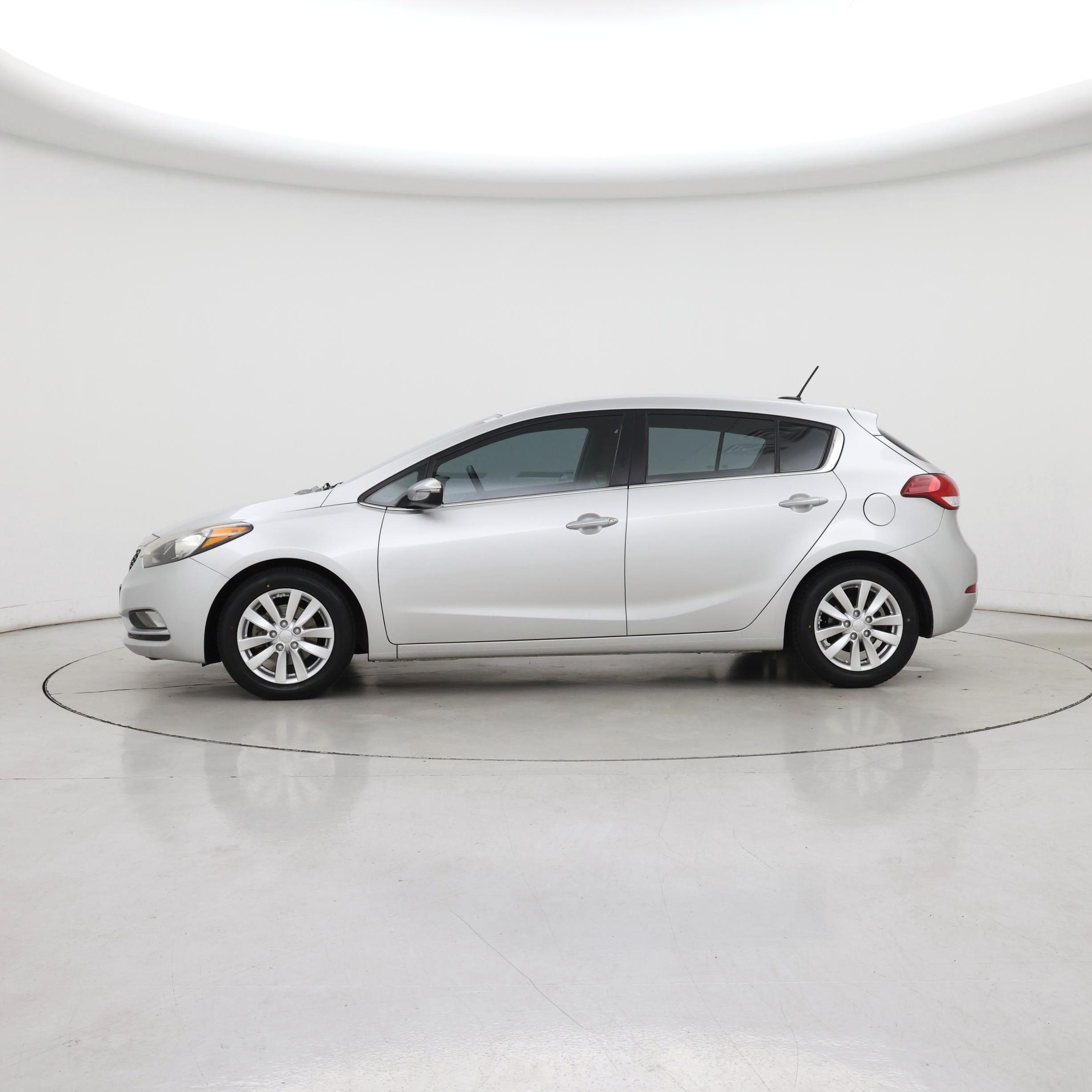 Thumbnail: 2015 Kia Forte - 3