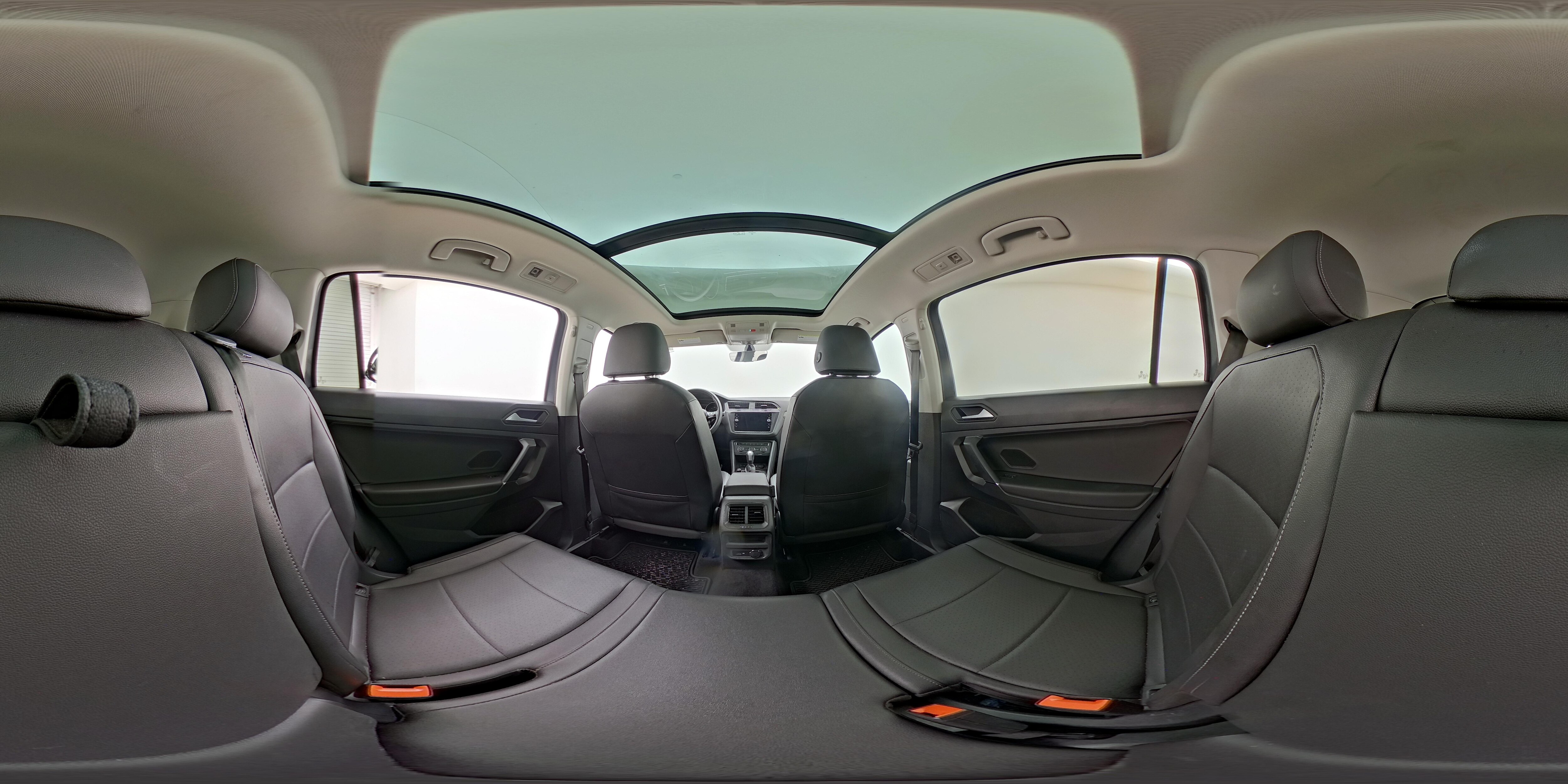 2020 Volkswagen Tiguan SE - Photo 26