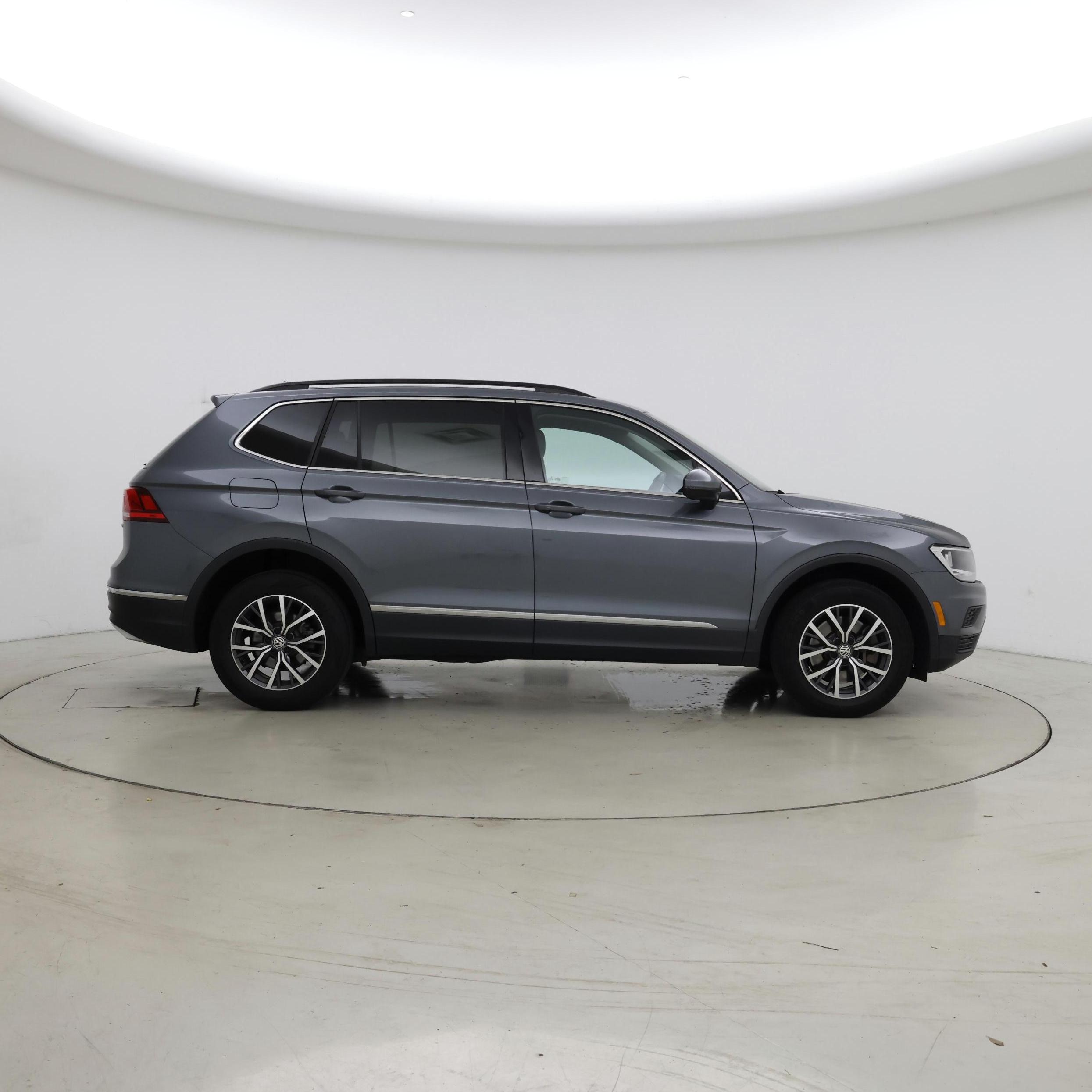 Thumbnail: 2020 Volkswagen Tiguan - 7