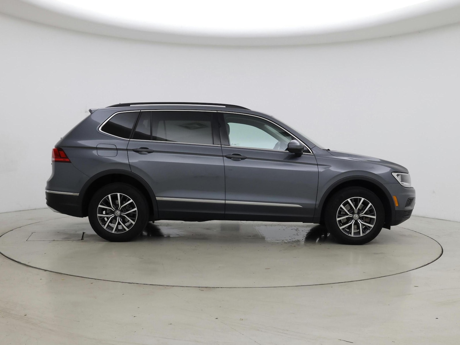 2020 Volkswagen Tiguan SE - Photo 8