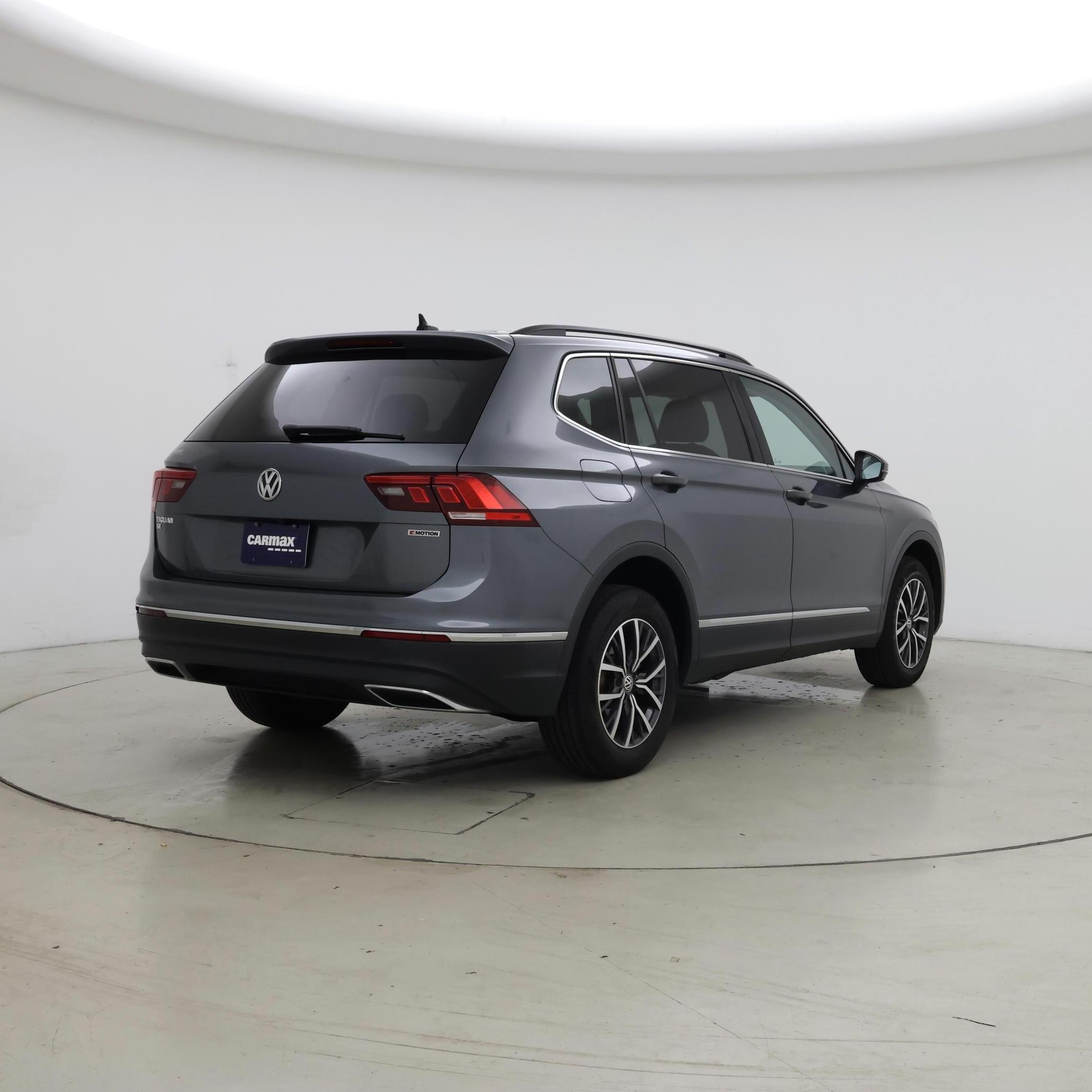 Thumbnail: 2020 Volkswagen Tiguan - 8