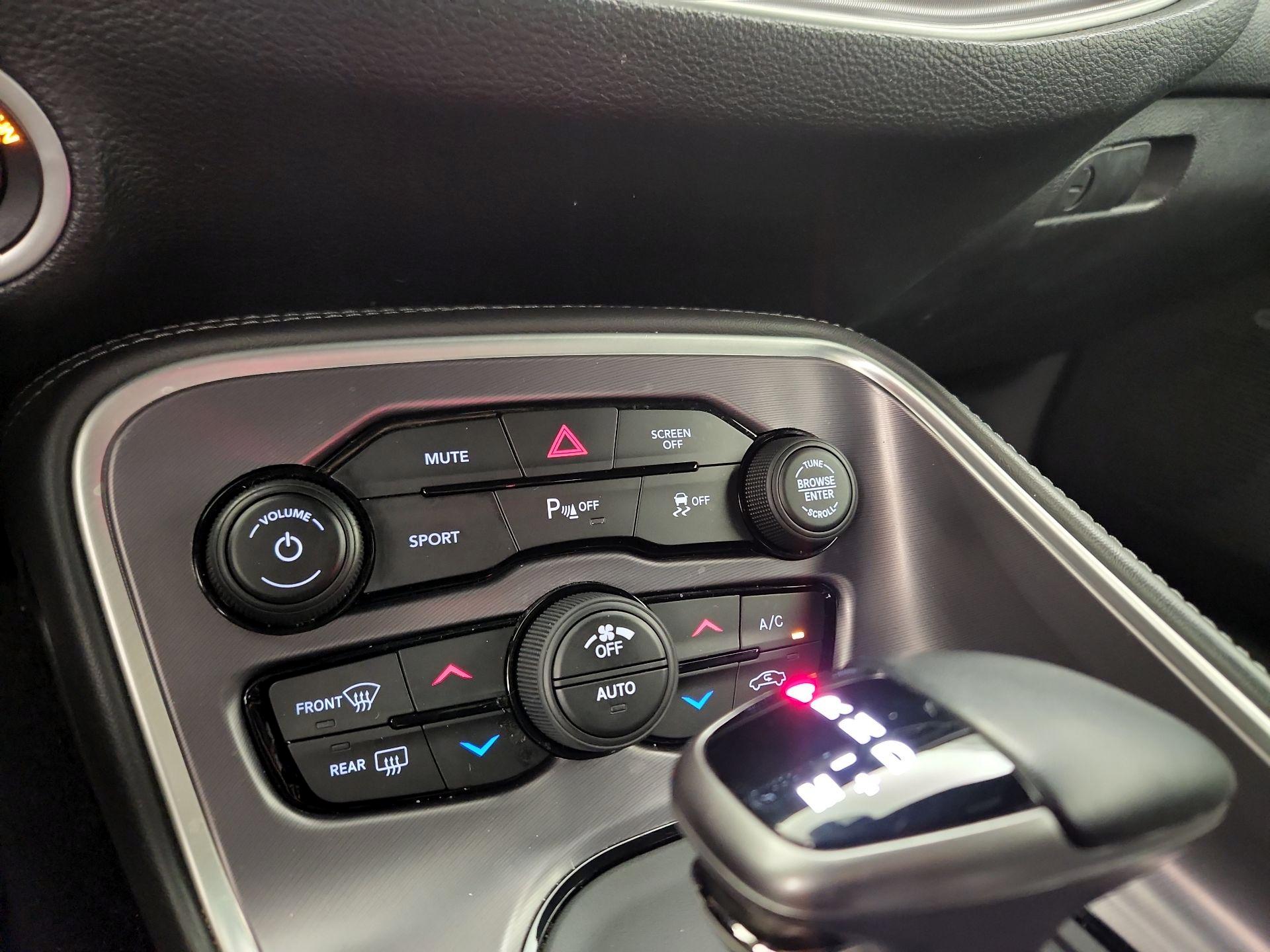 Thumbnail: 2019 Dodge Challenger - 16
