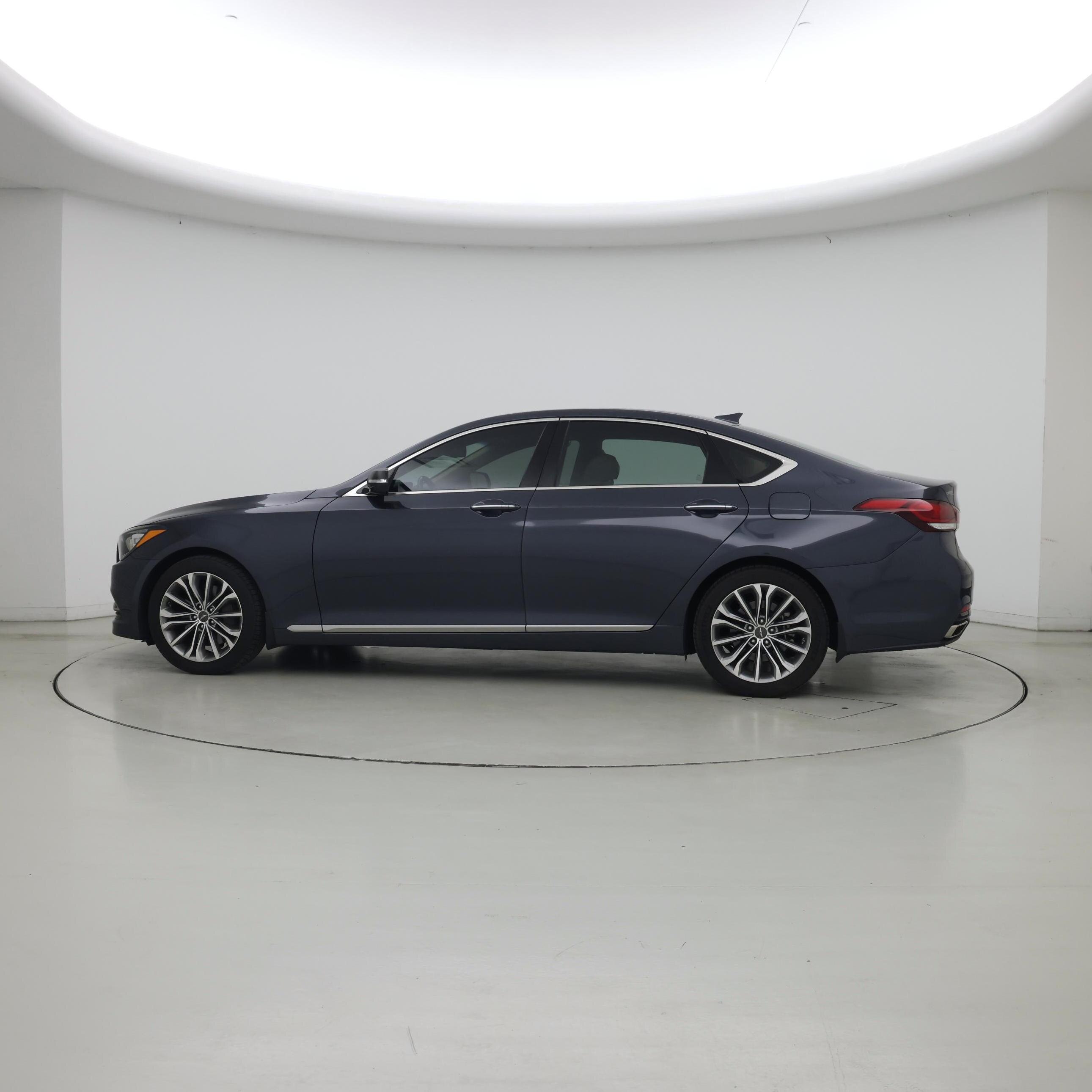 Thumbnail: 2017 Genesis G80 - 3