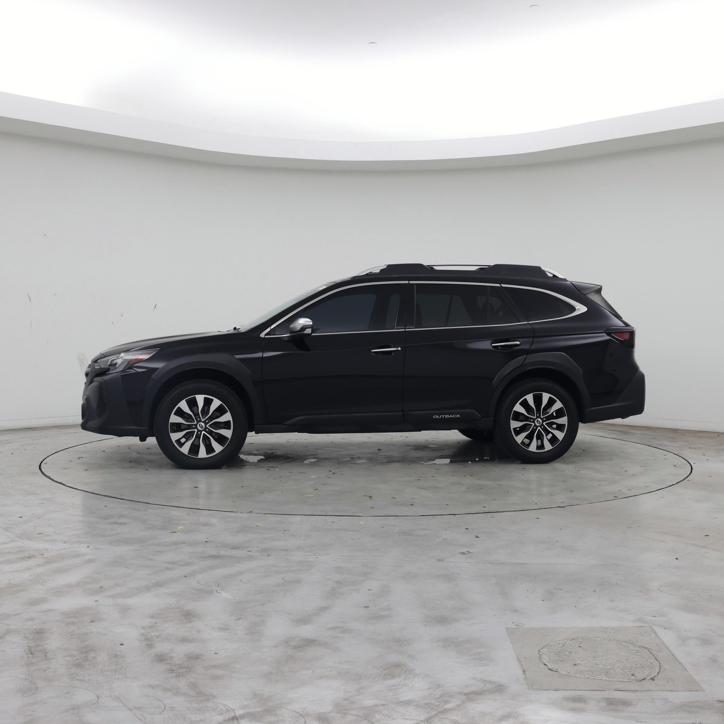 Thumbnail: 2023 Subaru Outback - 3