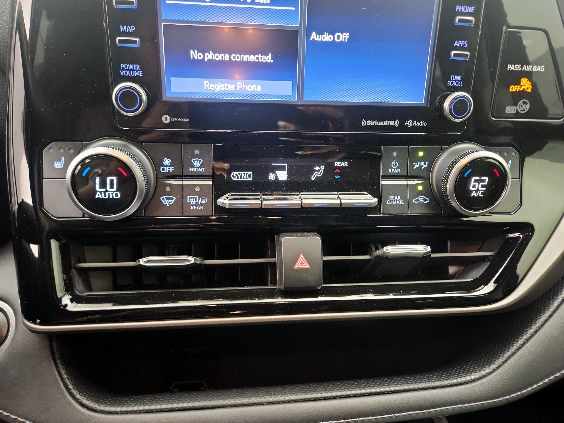 Thumbnail: 2020 Toyota Highlander - 16