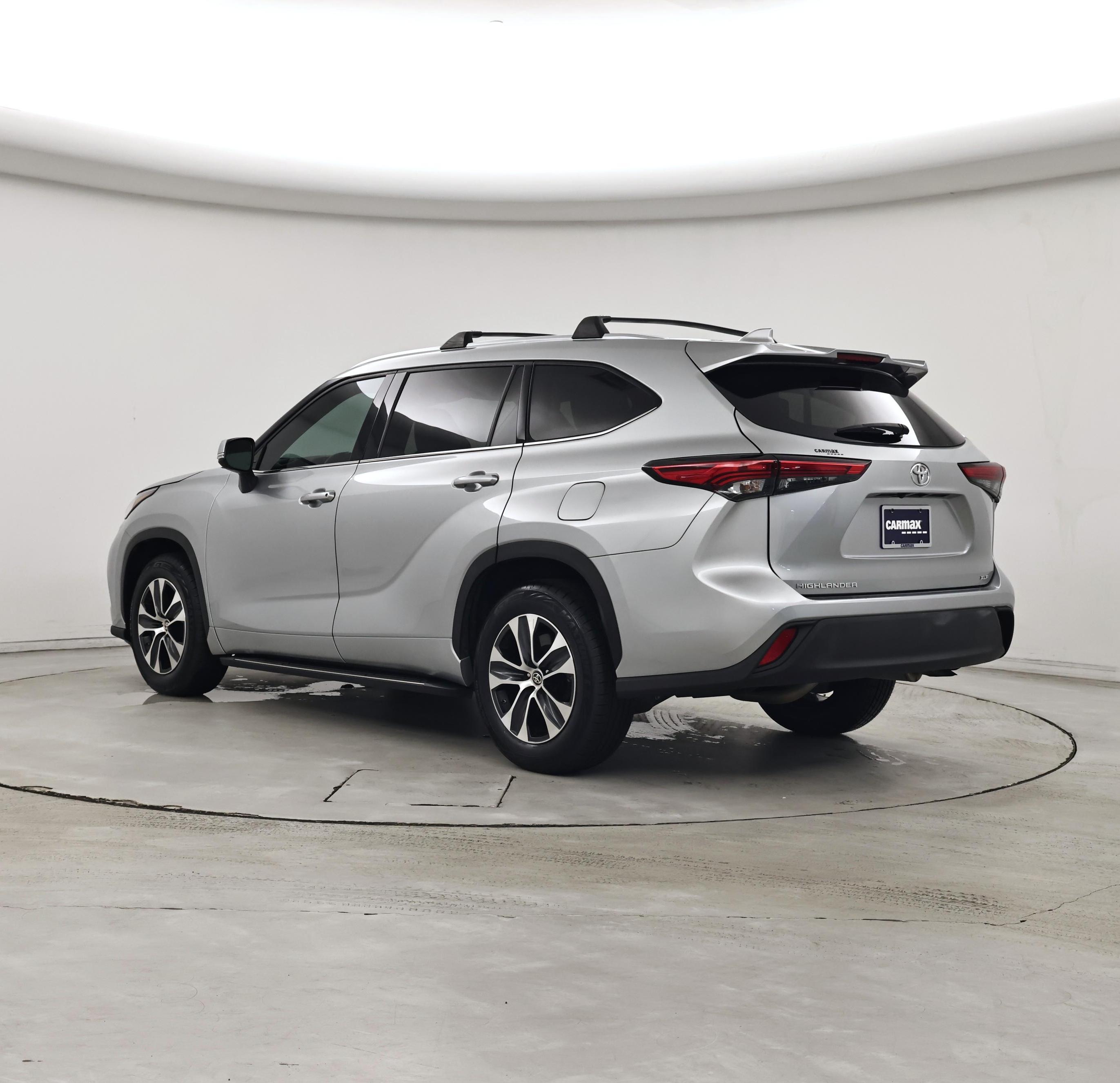Thumbnail: 2020 Toyota Highlander - 2