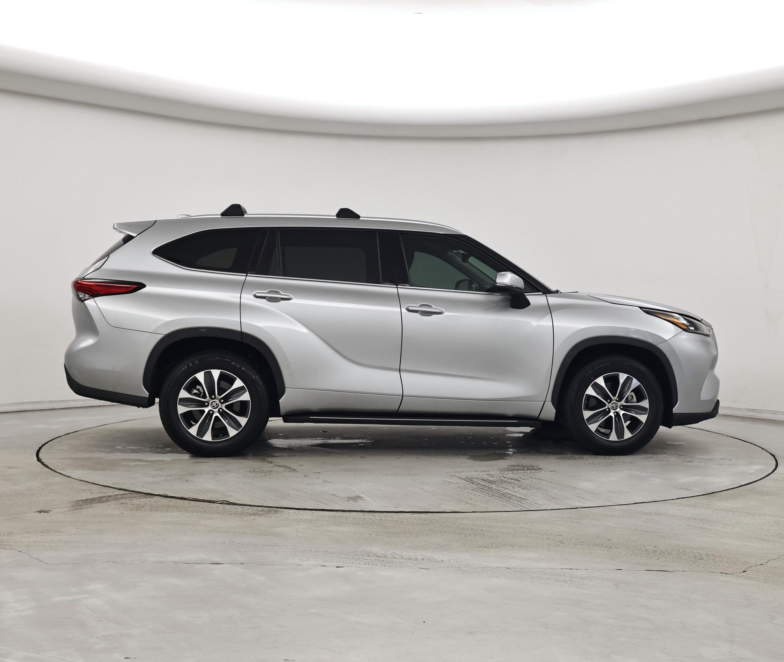 Thumbnail: 2020 Toyota Highlander - 7