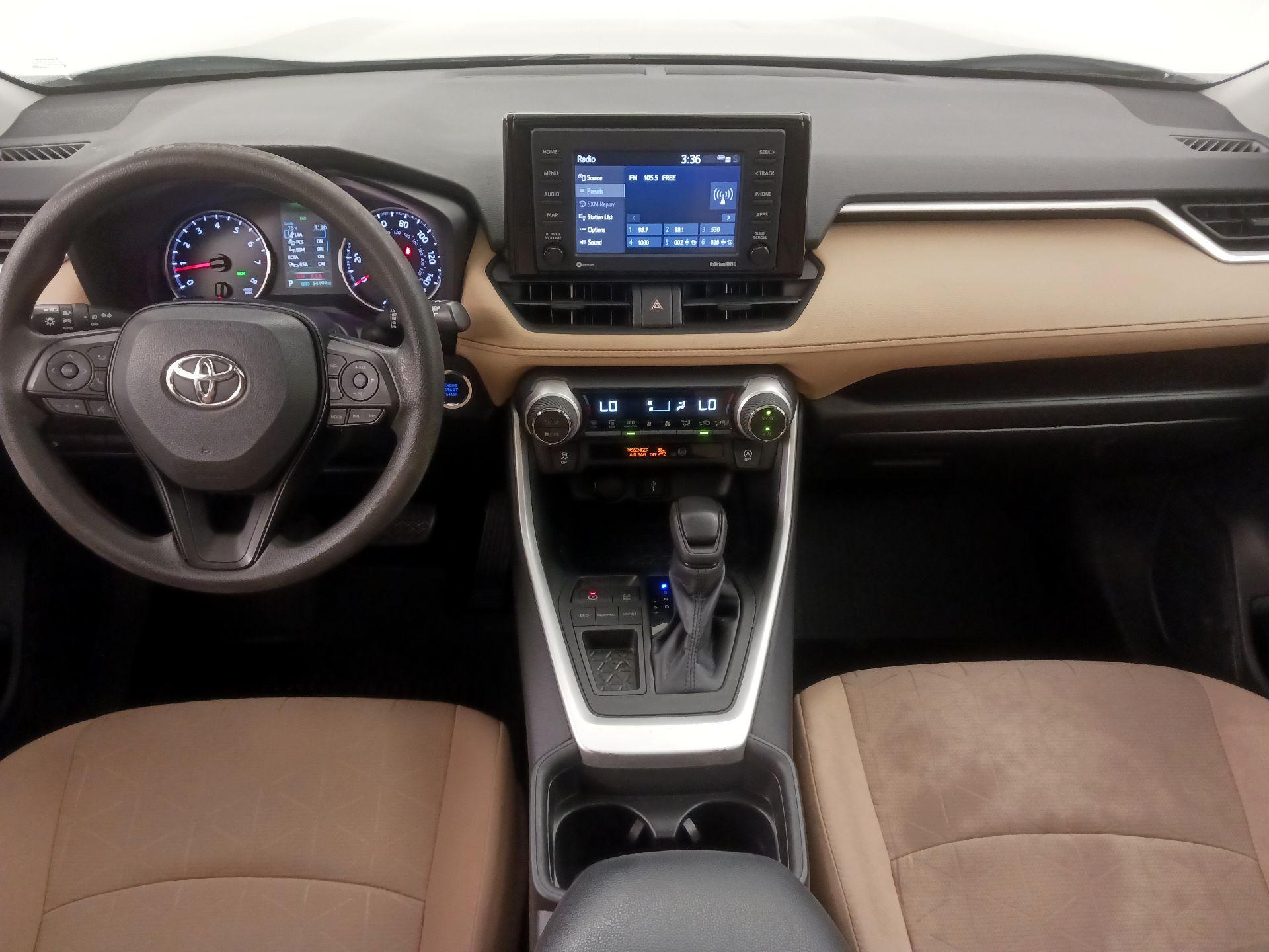 Thumbnail: 2021 Toyota RAV4 - 9