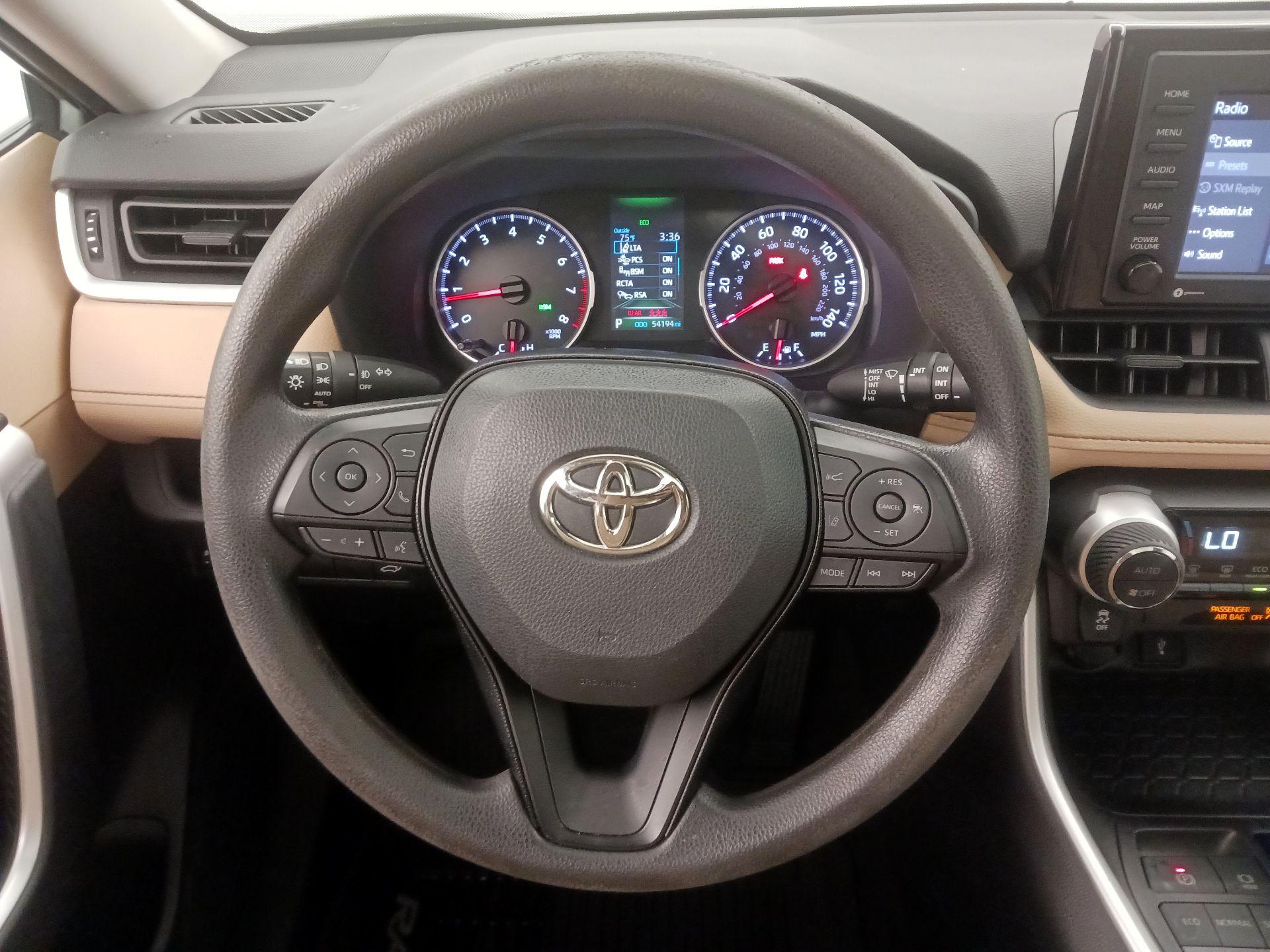 Thumbnail: 2021 Toyota RAV4 - 10