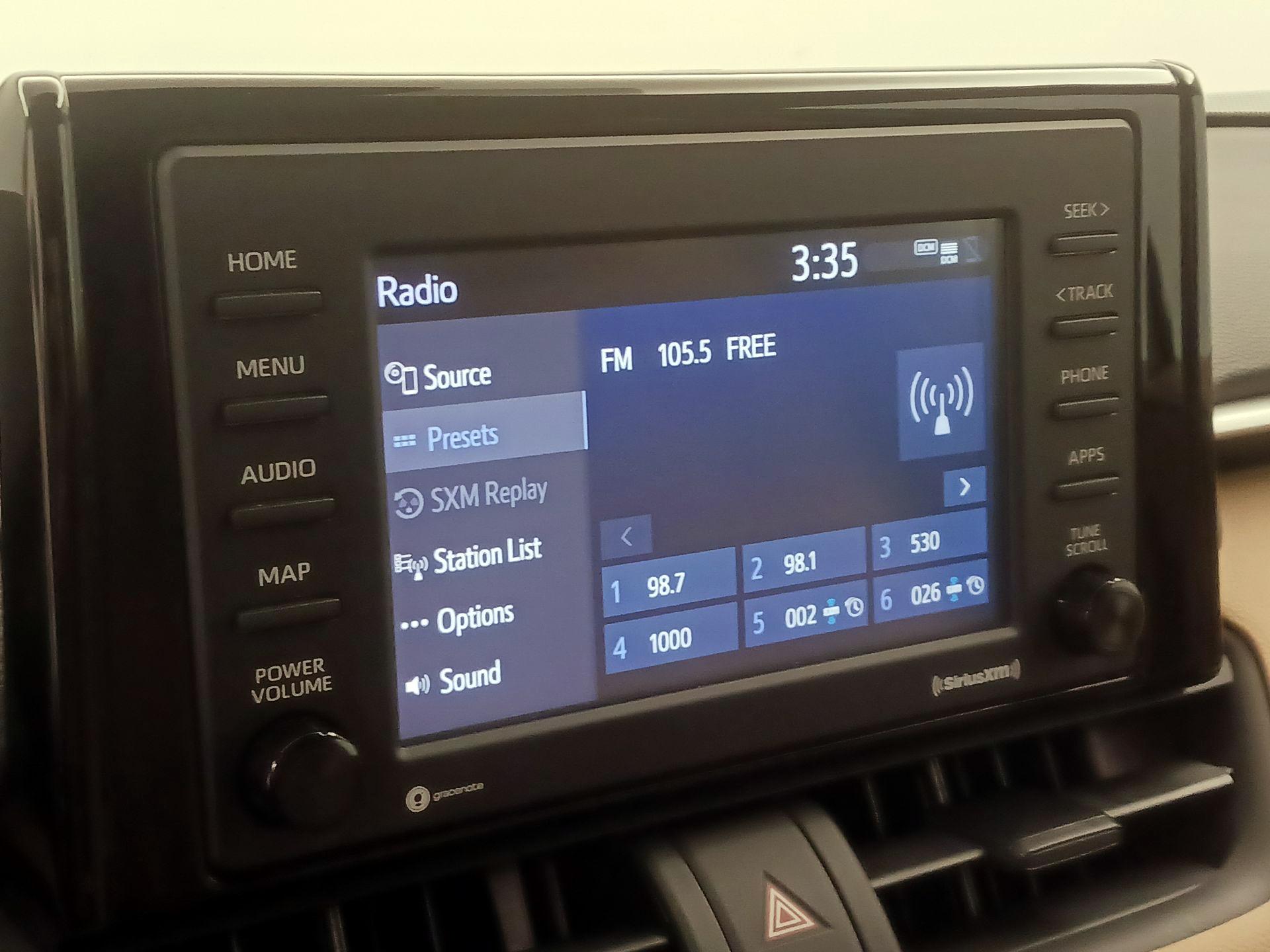Thumbnail: 2021 Toyota RAV4 - 15