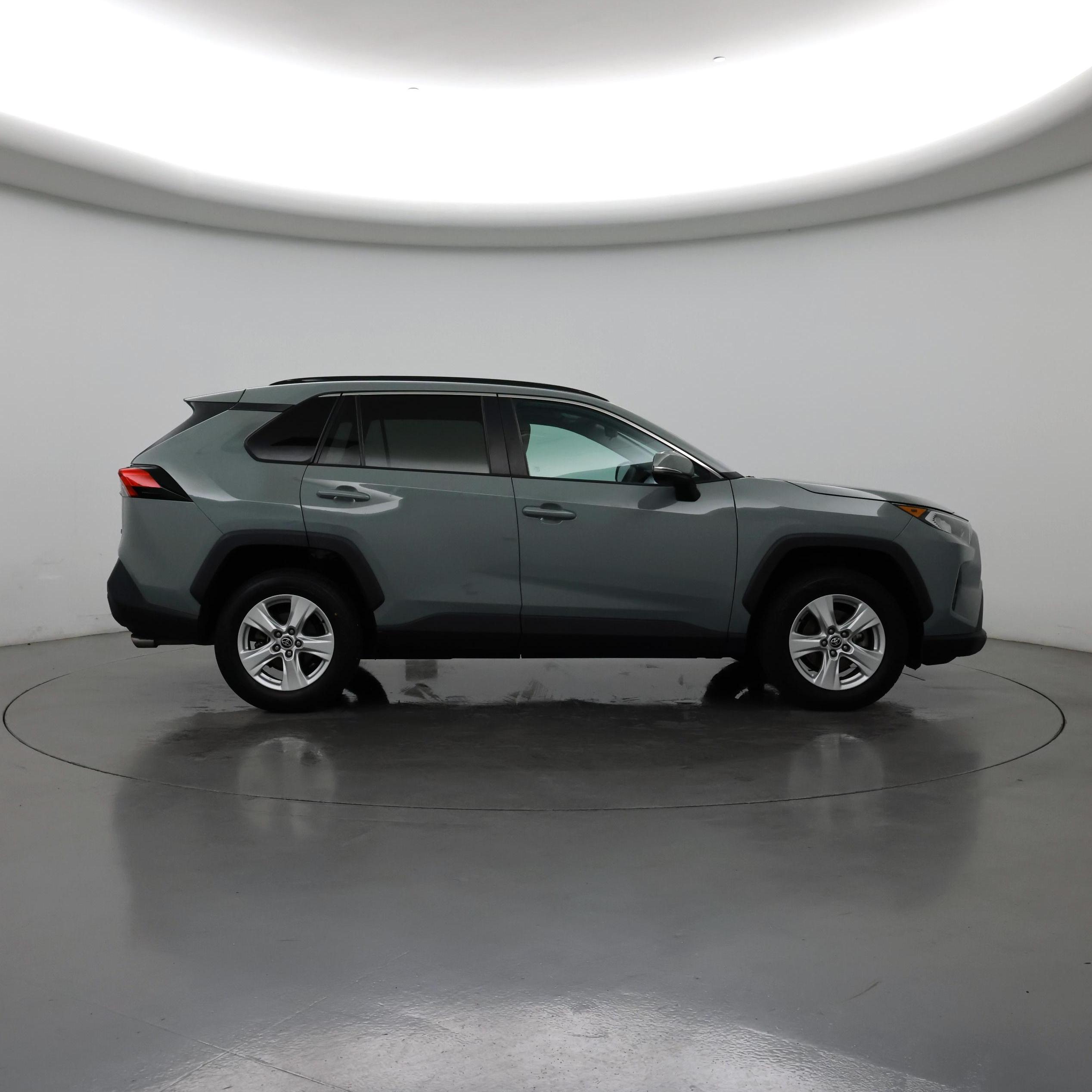 Thumbnail: 2021 Toyota RAV4 - 7
