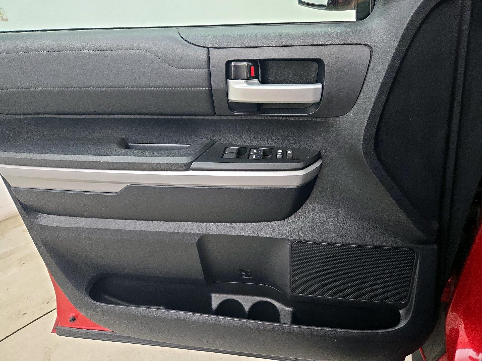 Thumbnail: 2018 Toyota Tundra - 12