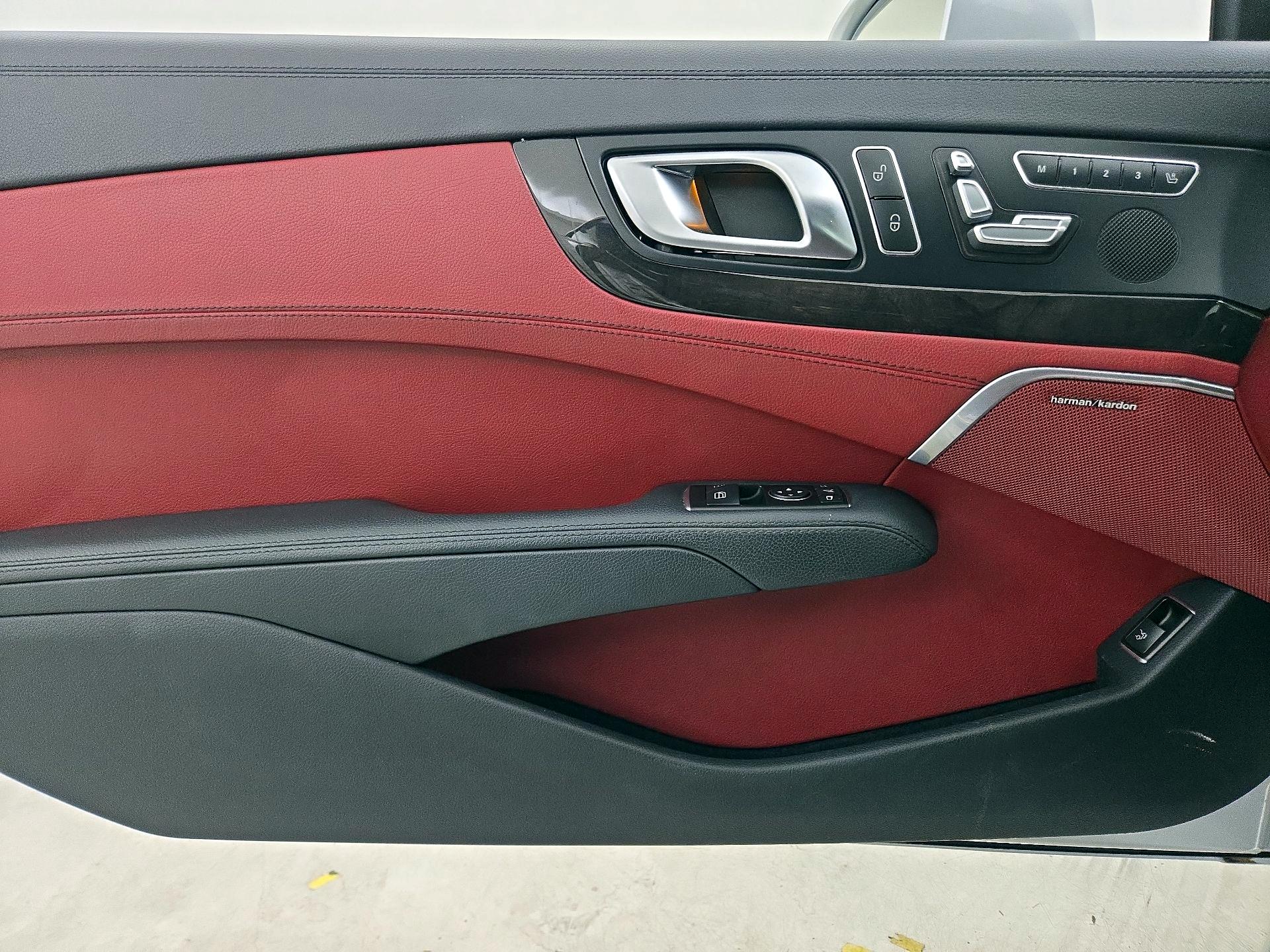 Thumbnail: 2015 Mercedes-Benz SL-Class - 12