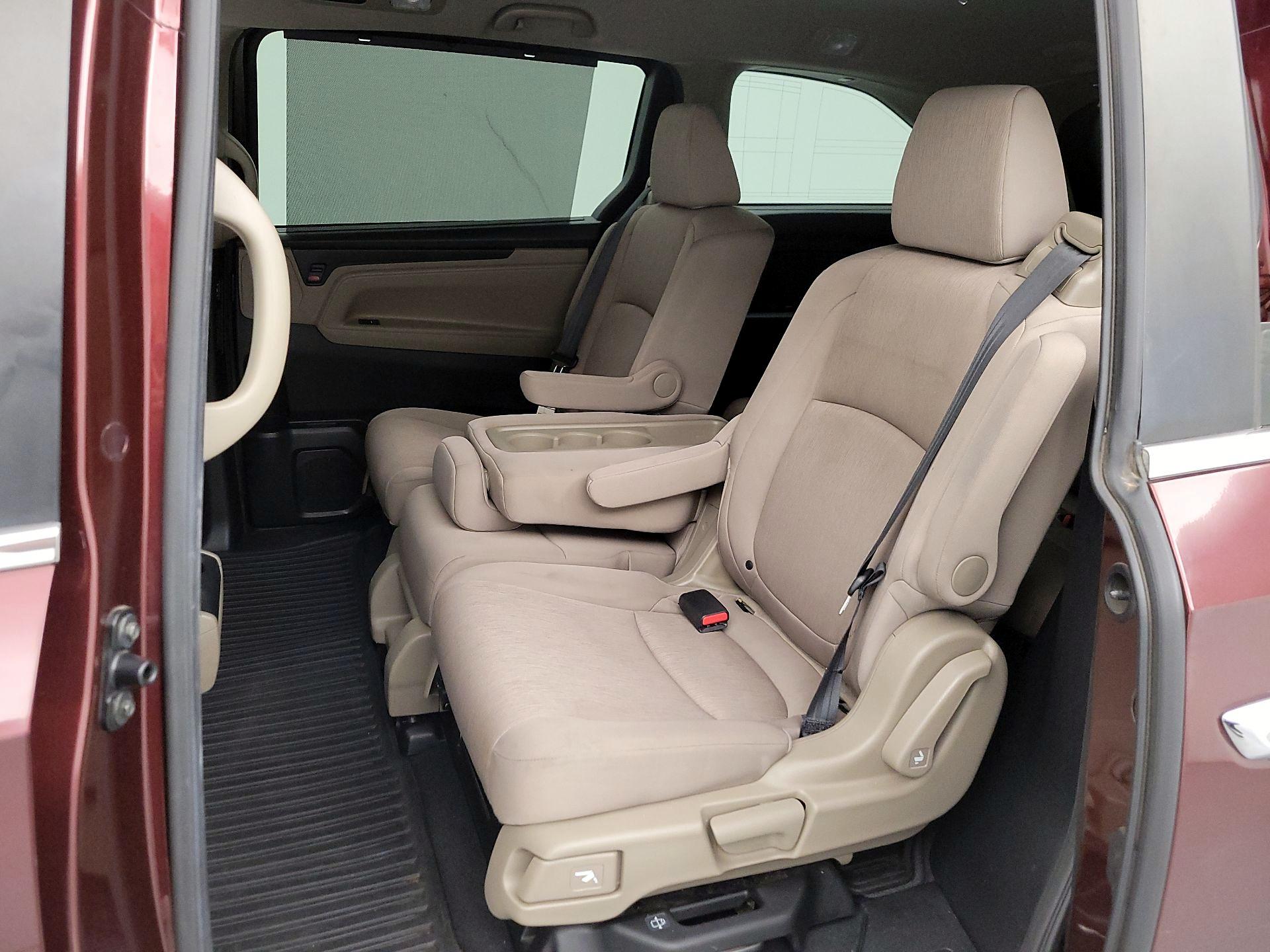 Thumbnail: 2018 Honda Odyssey - 19