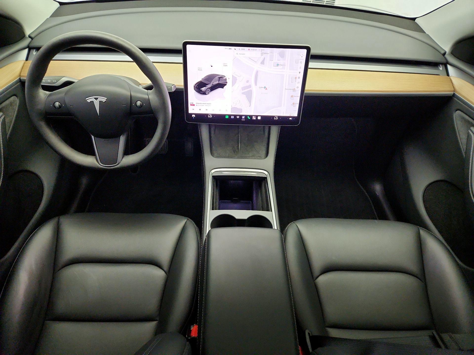 Thumbnail: 2025 Tesla Model Y - 9