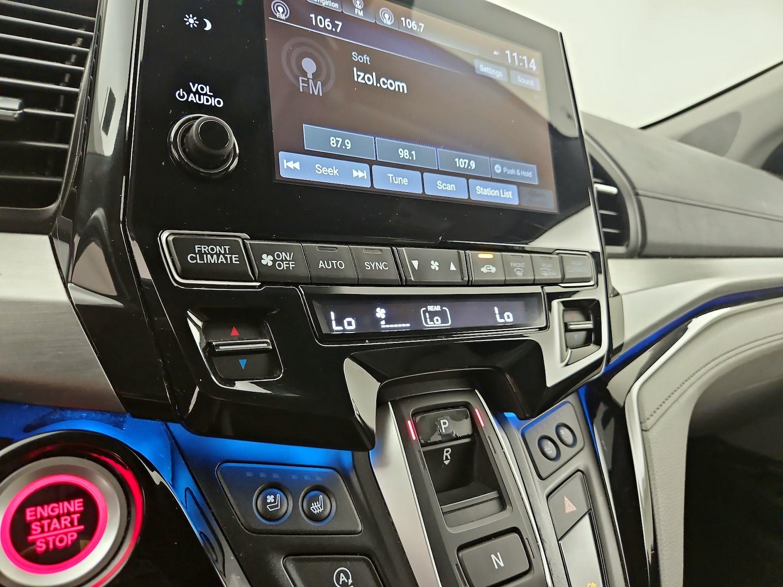 2020 Honda Odyssey Elite - Photo 18
