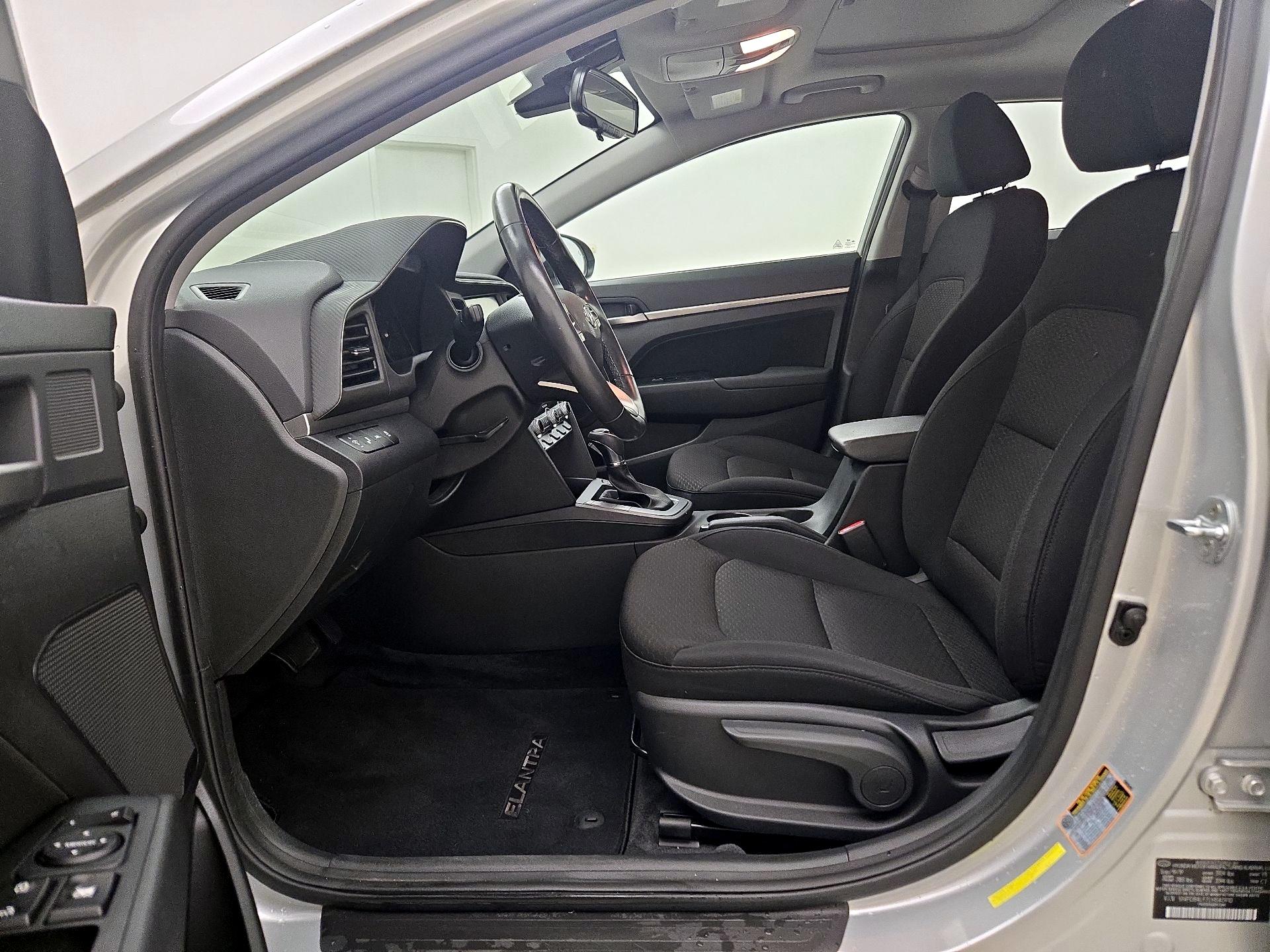 Thumbnail: 2020 Hyundai Elantra - 11