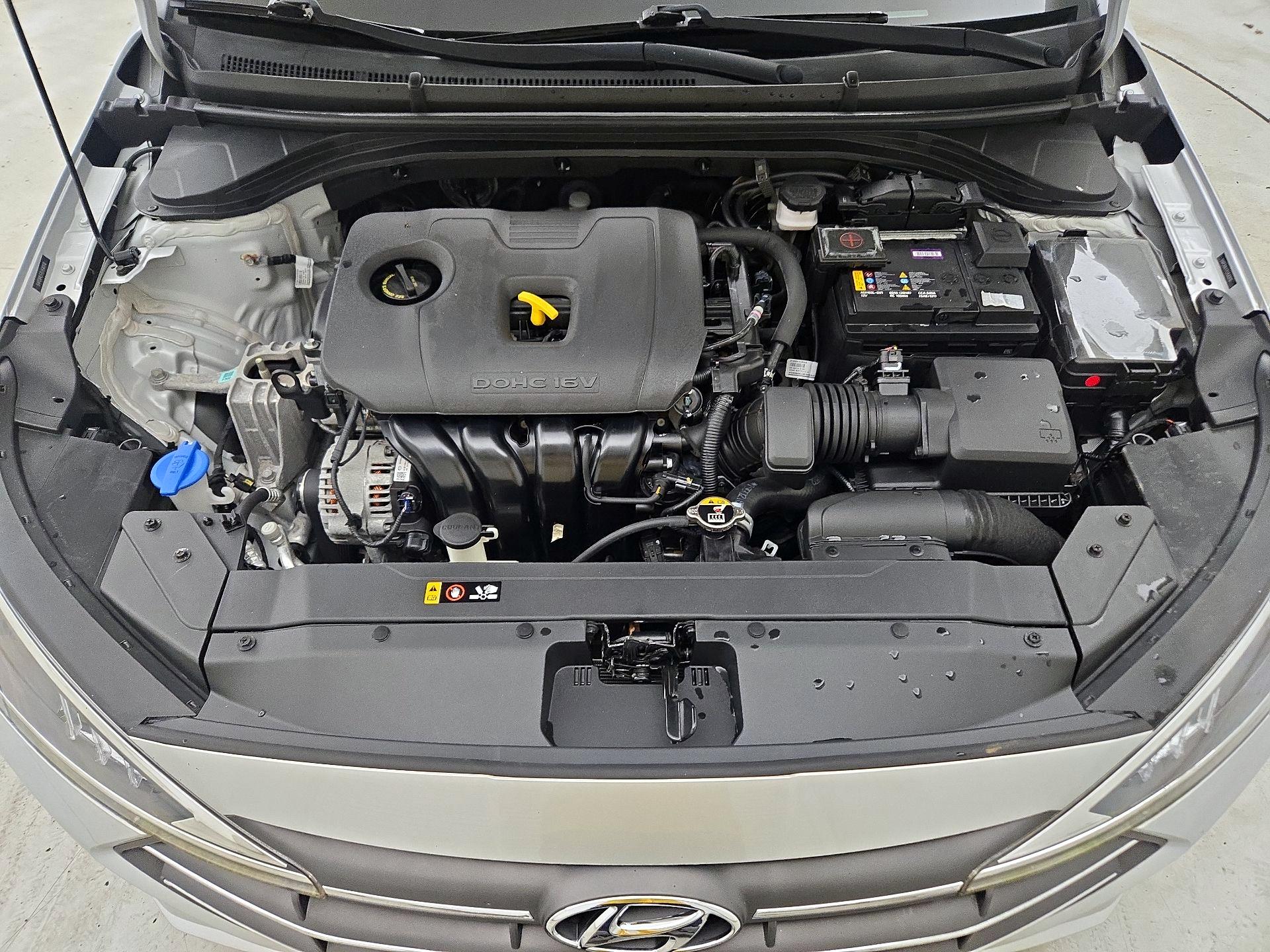 Thumbnail: 2020 Hyundai Elantra - 18