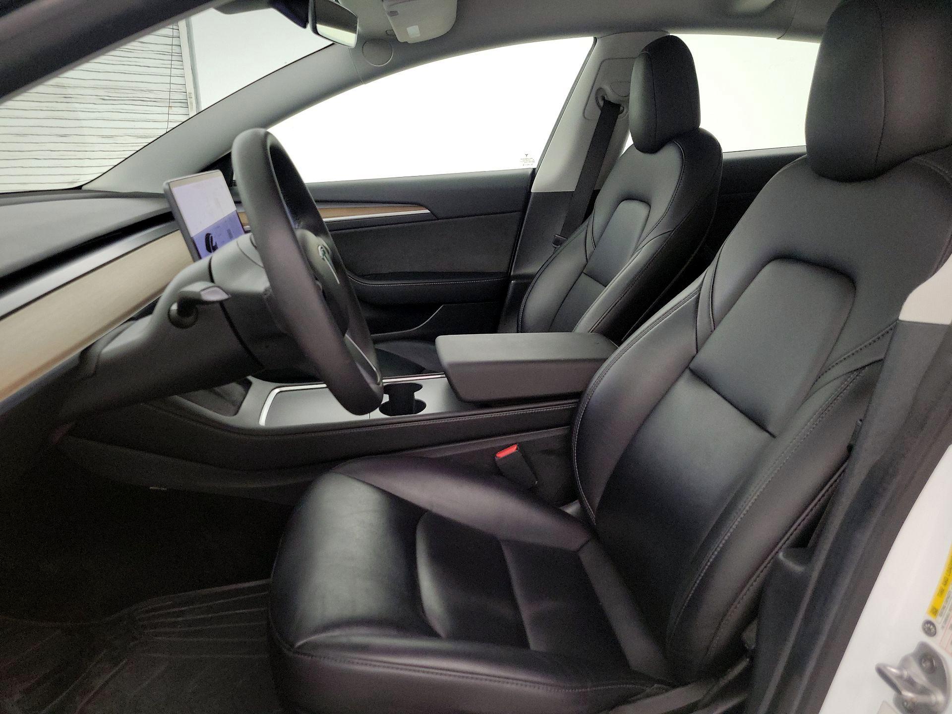 Thumbnail: 2021 Tesla Model 3 - 11