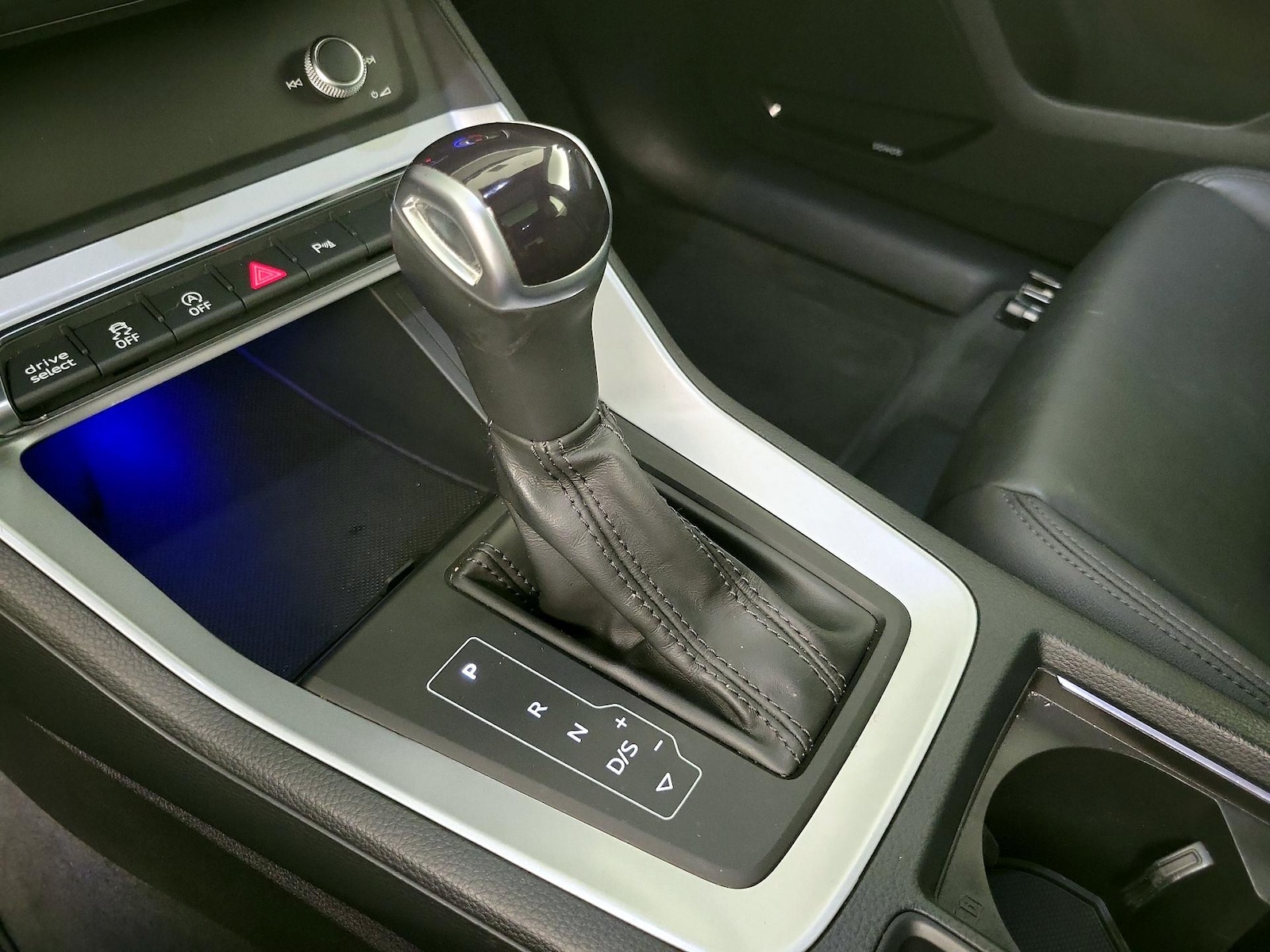 2022 Audi Q3 S Line Premium Plus - Photo 17