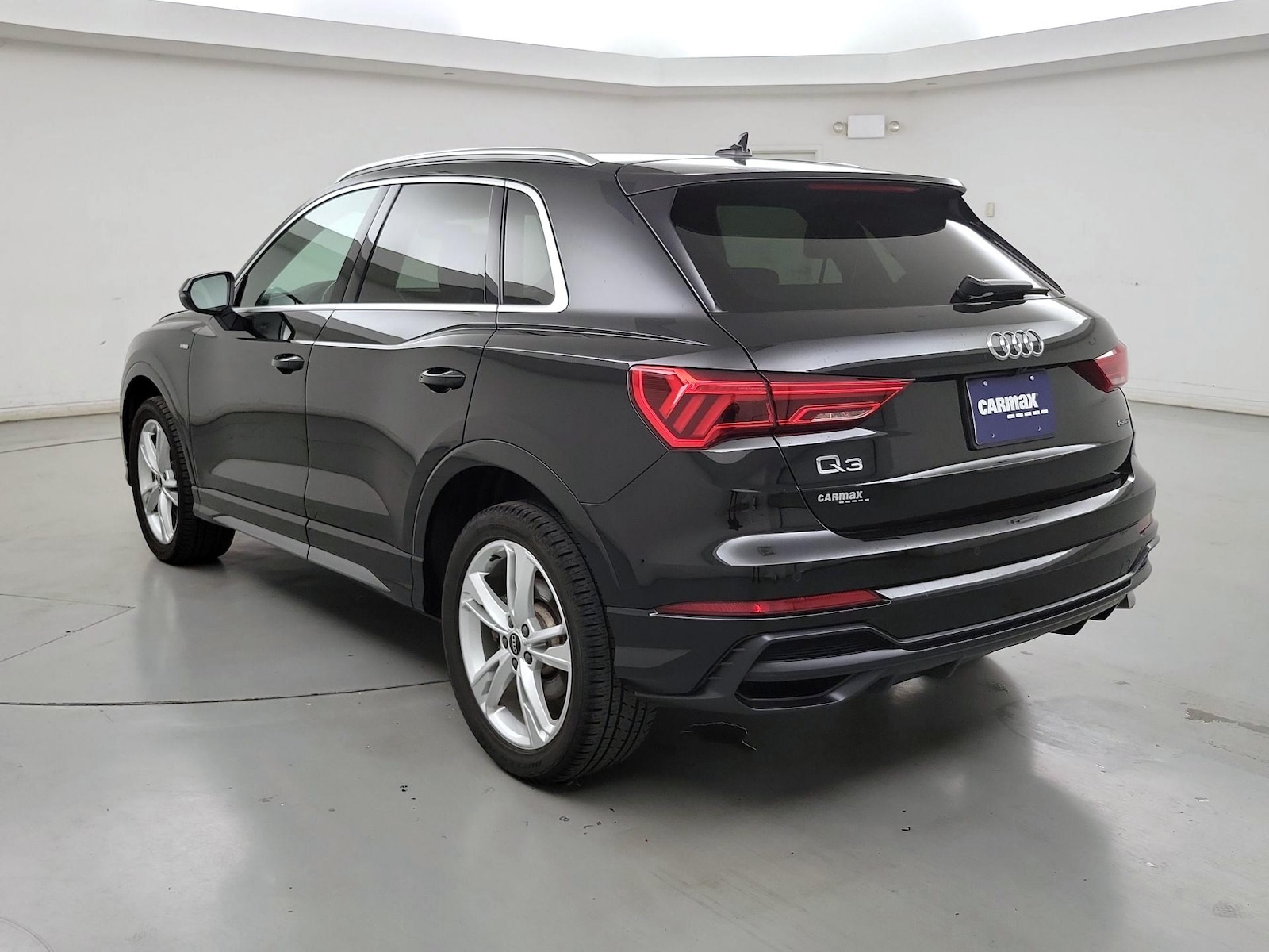 2022 Audi Q3 S Line Premium Plus - Photo 7