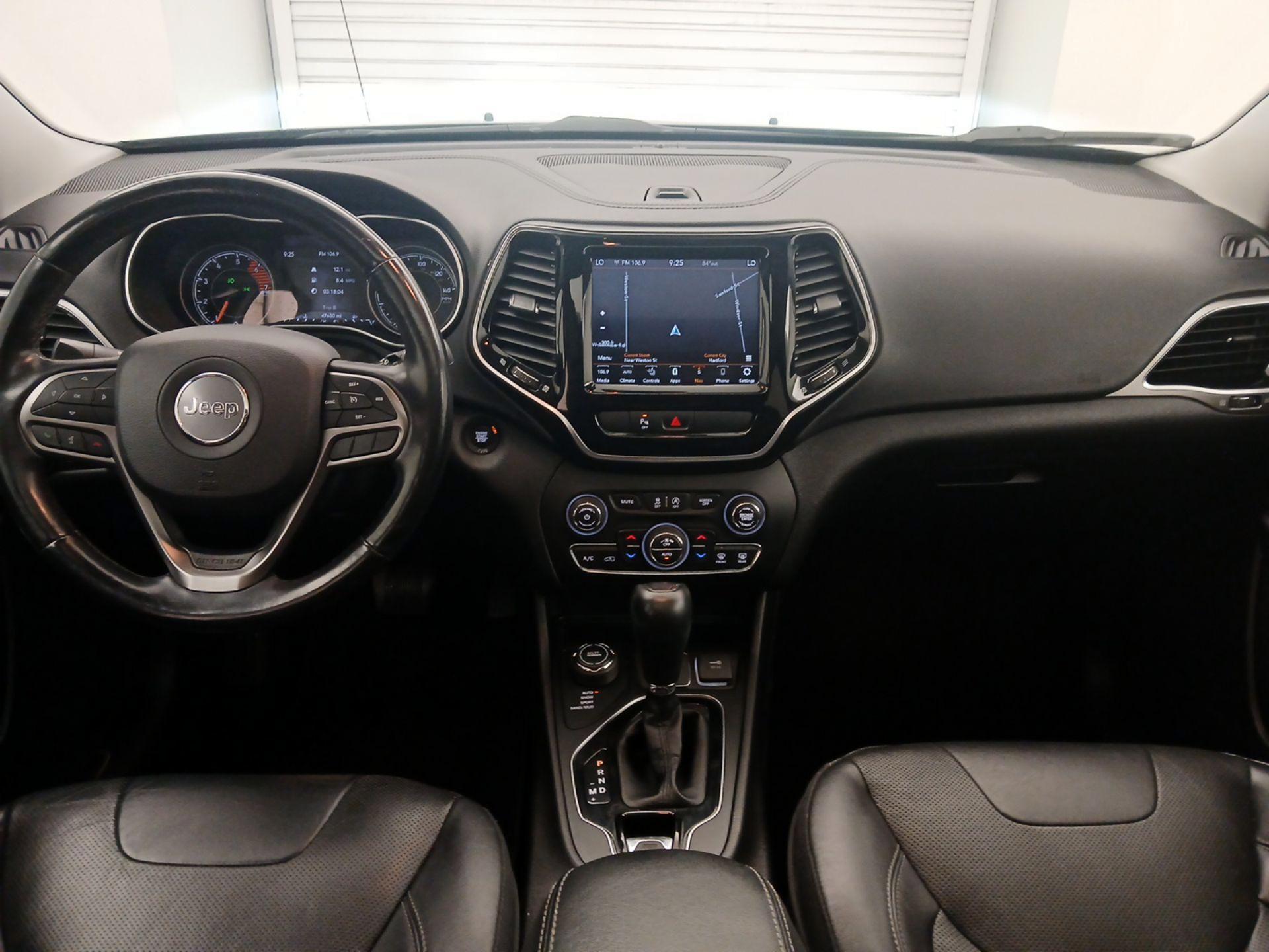 Thumbnail: 2020 Jeep Cherokee - 9