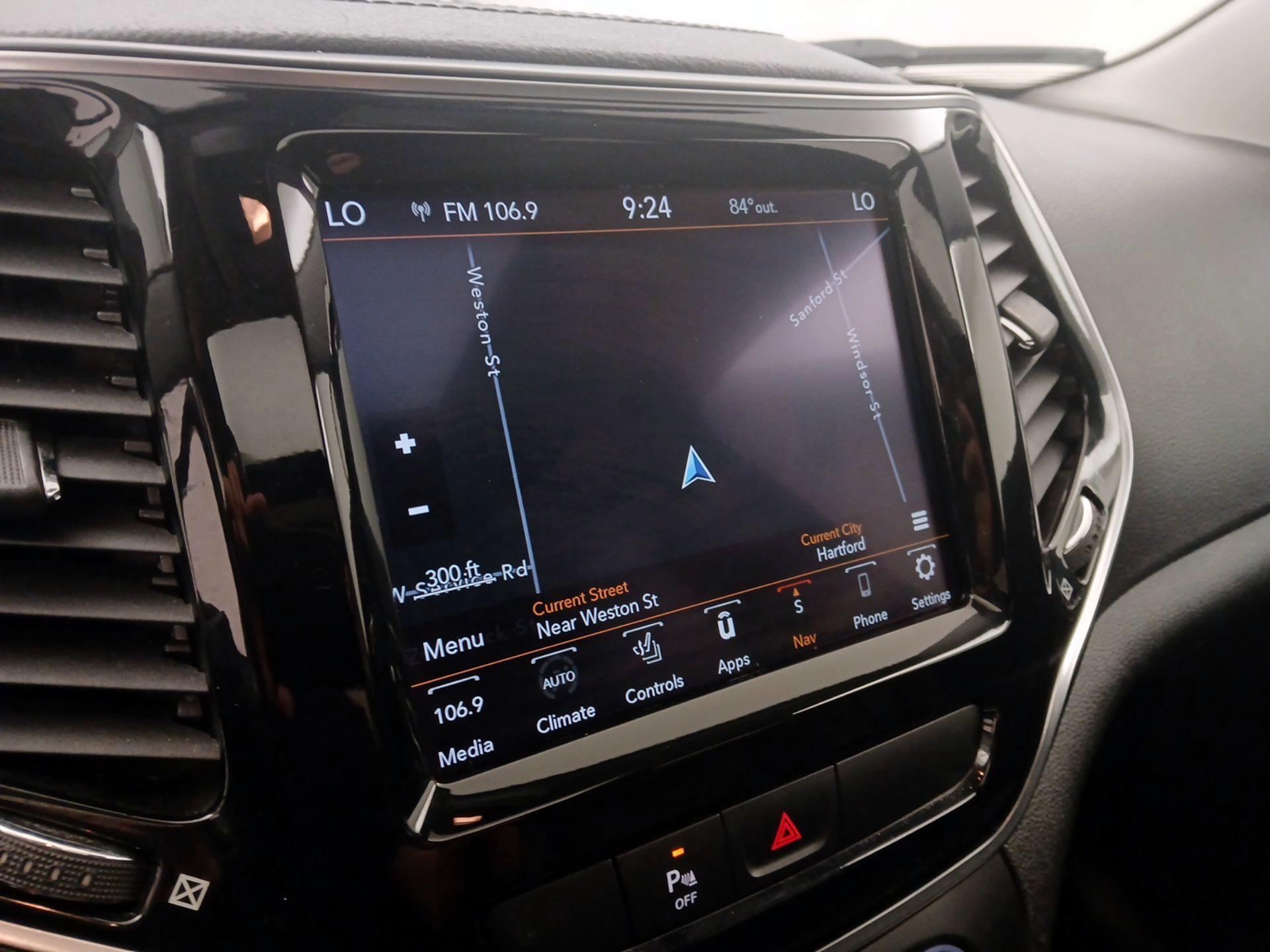 Thumbnail: 2020 Jeep Cherokee - 14
