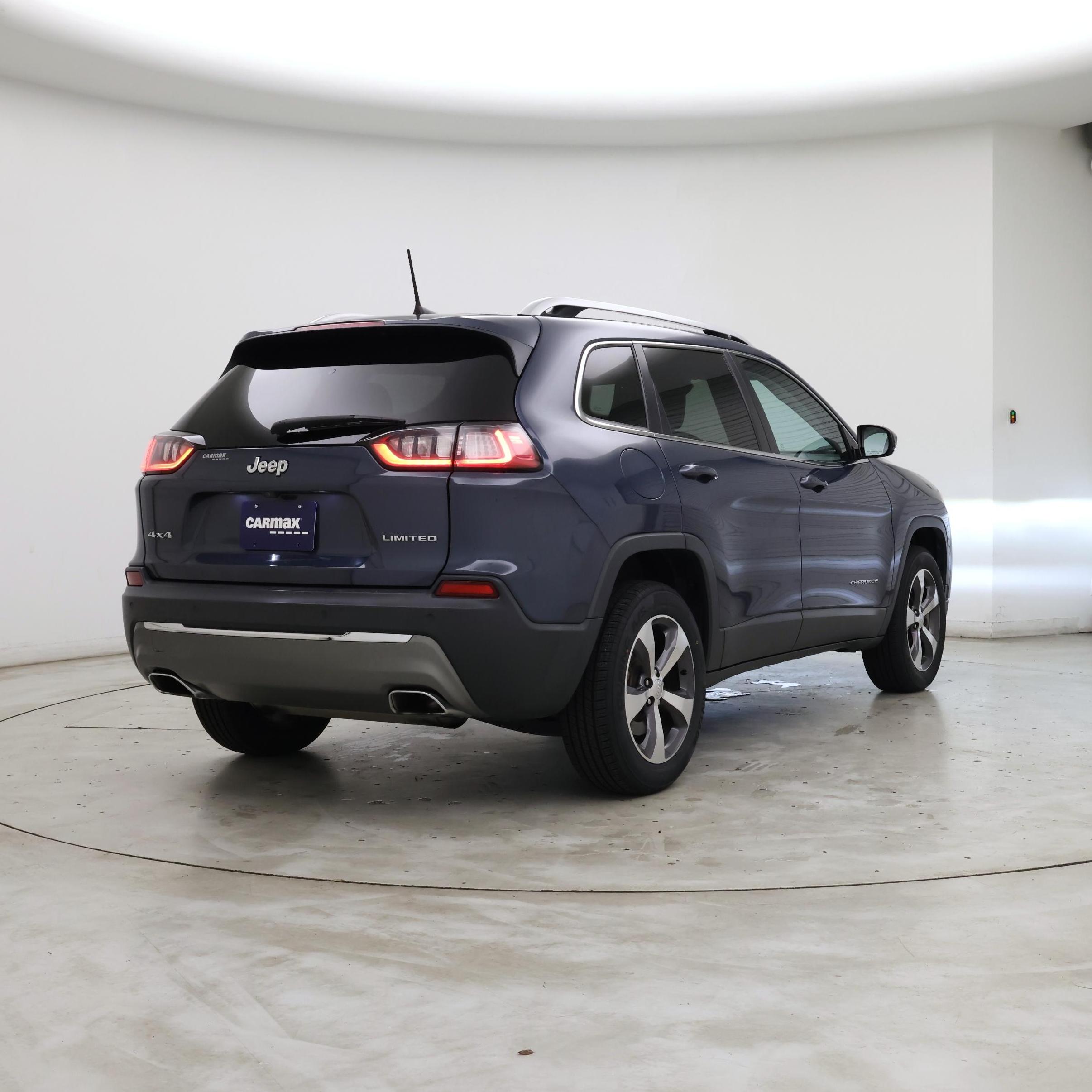 Thumbnail: 2020 Jeep Cherokee - 8