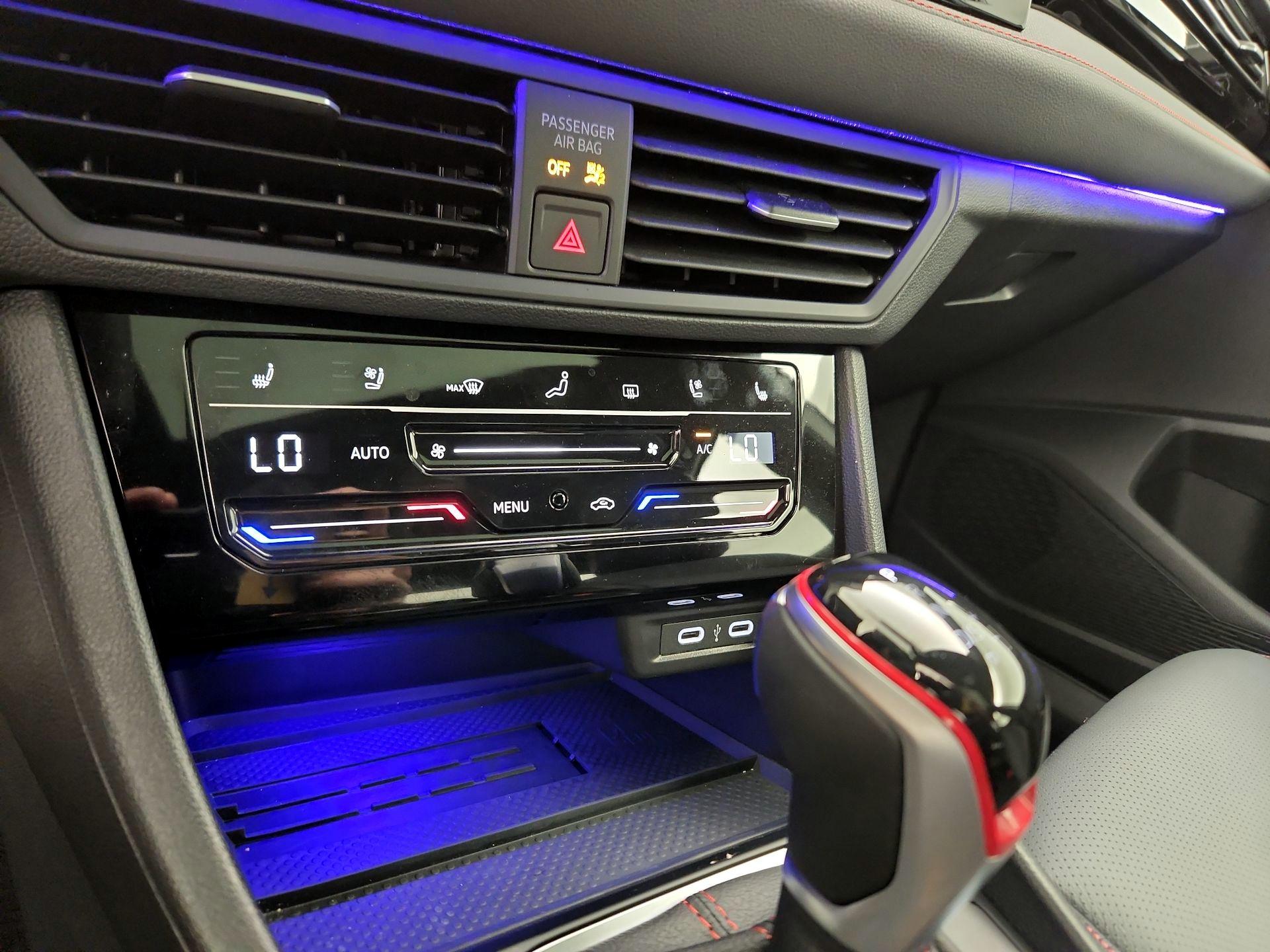 Thumbnail: 2025 Volkswagen Jetta - 16