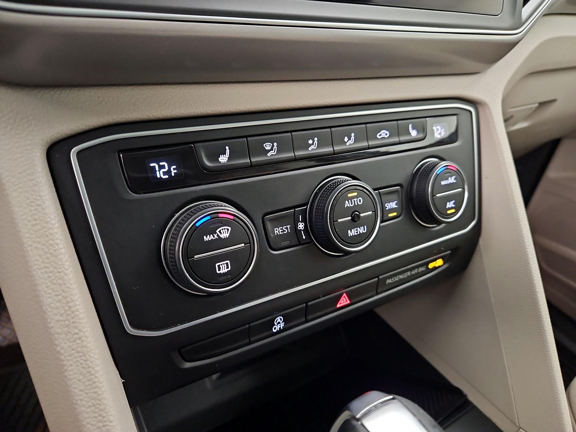 Thumbnail: 2019 Volkswagen Atlas - 16