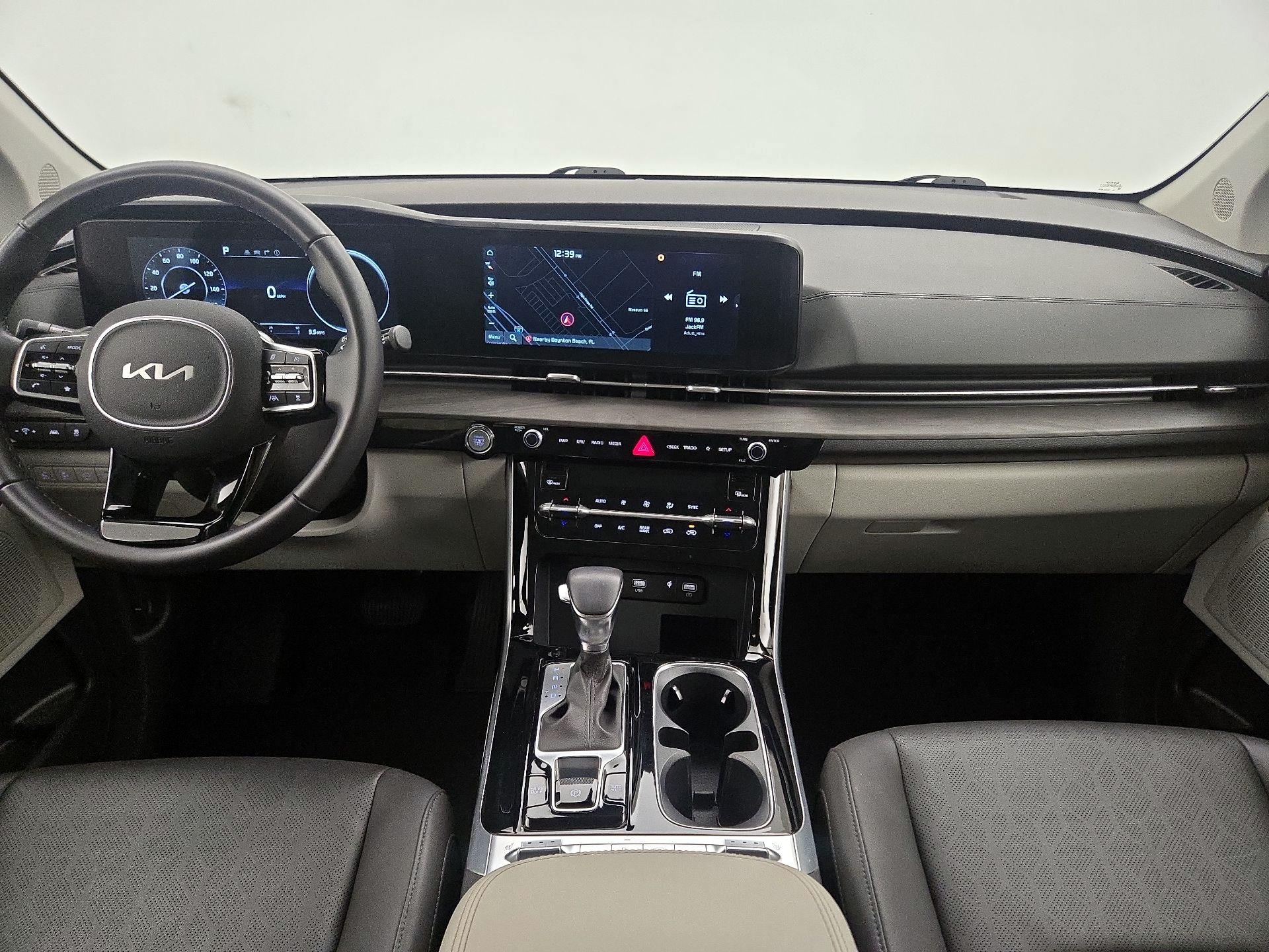 Thumbnail: 2024 Kia Carnival - 9