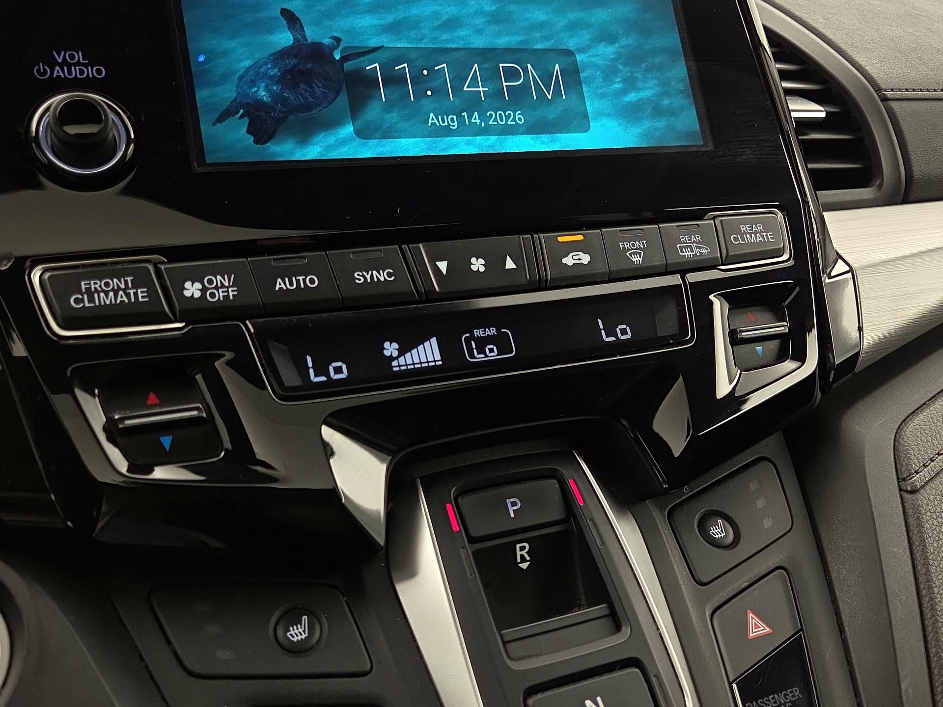 Thumbnail: 2019 Honda Odyssey - 16