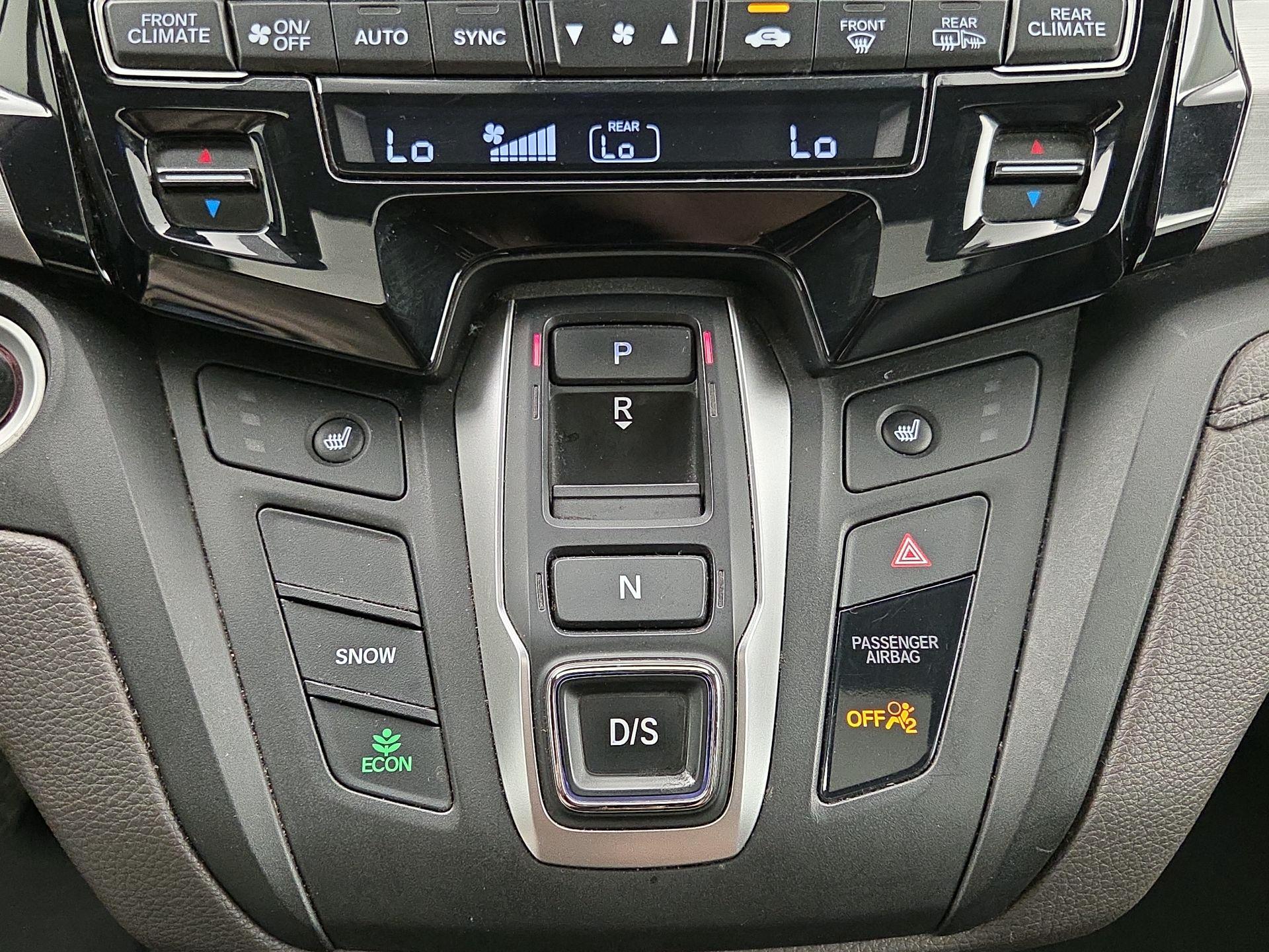 Thumbnail: 2019 Honda Odyssey - 17