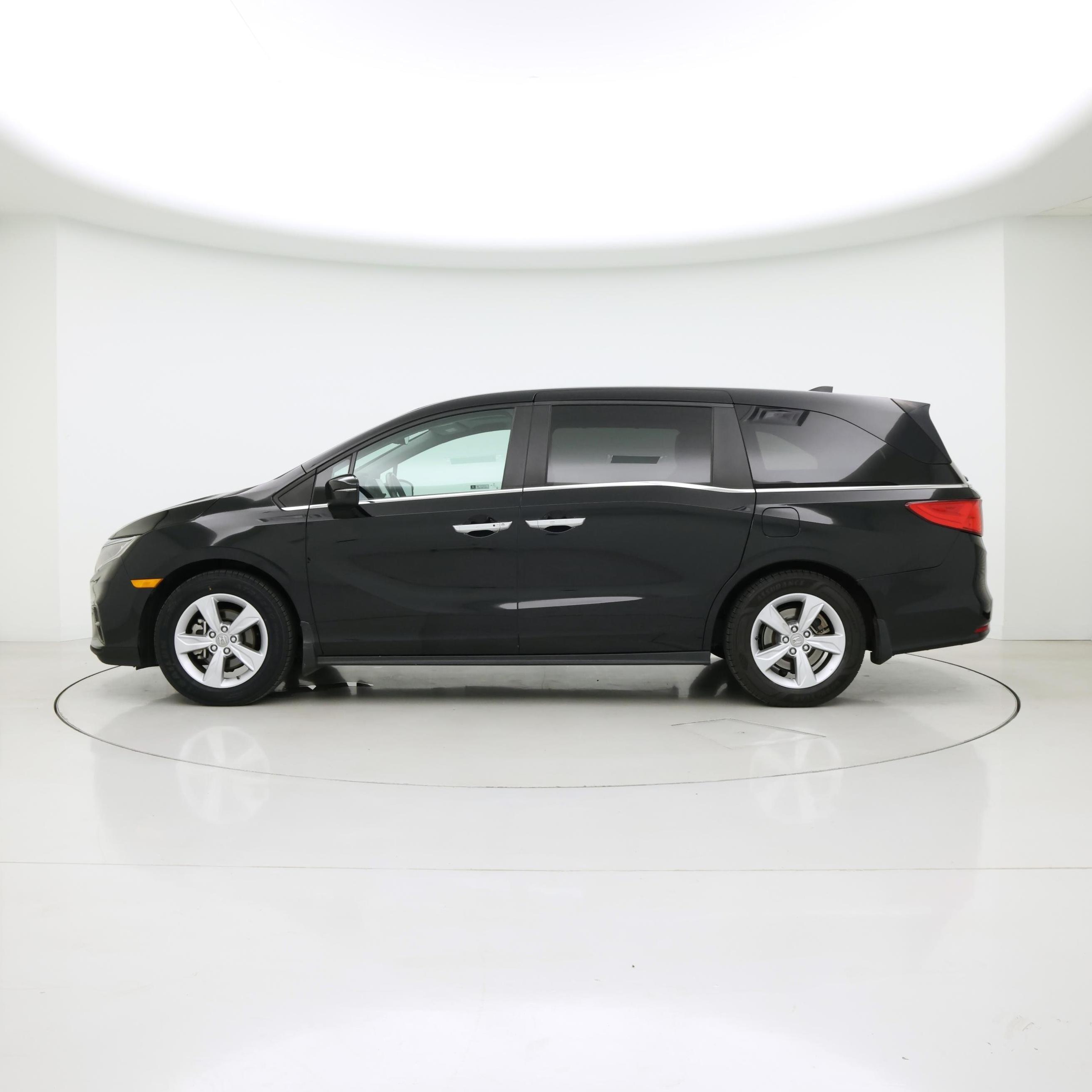 Thumbnail: 2019 Honda Odyssey - 3